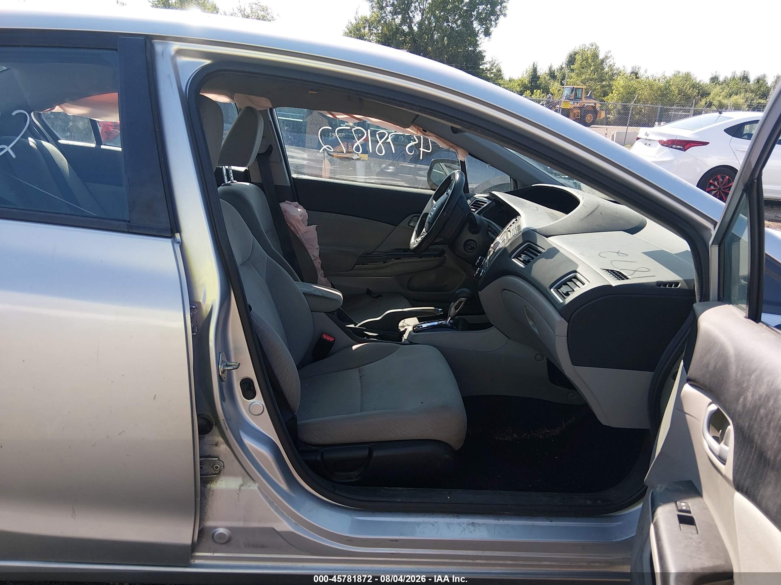 2013 Honda Civic Lx Silver vin: 19XFB2F59DE090104
