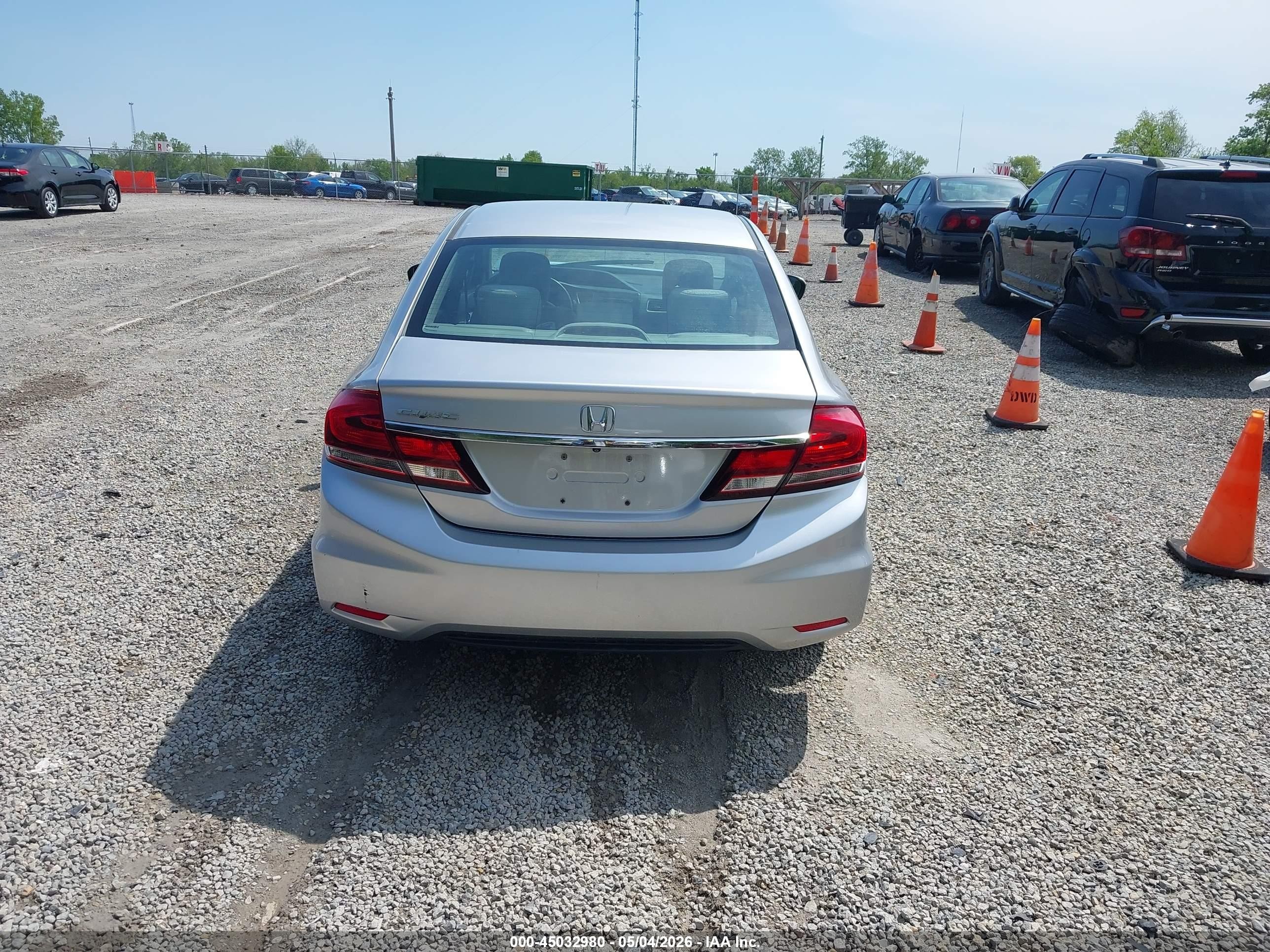 2014 Honda Civic Lx Silver vin: 19XFB2F59EE057184