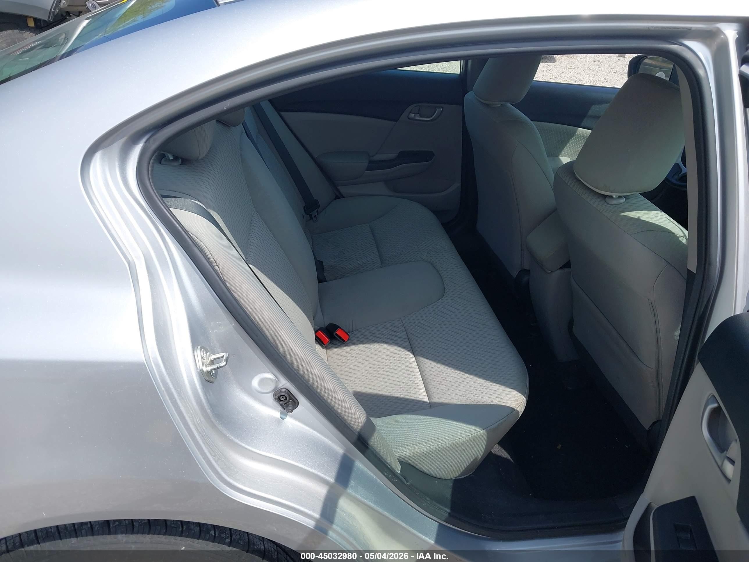 2014 Honda Civic Lx Silver vin: 19XFB2F59EE057184