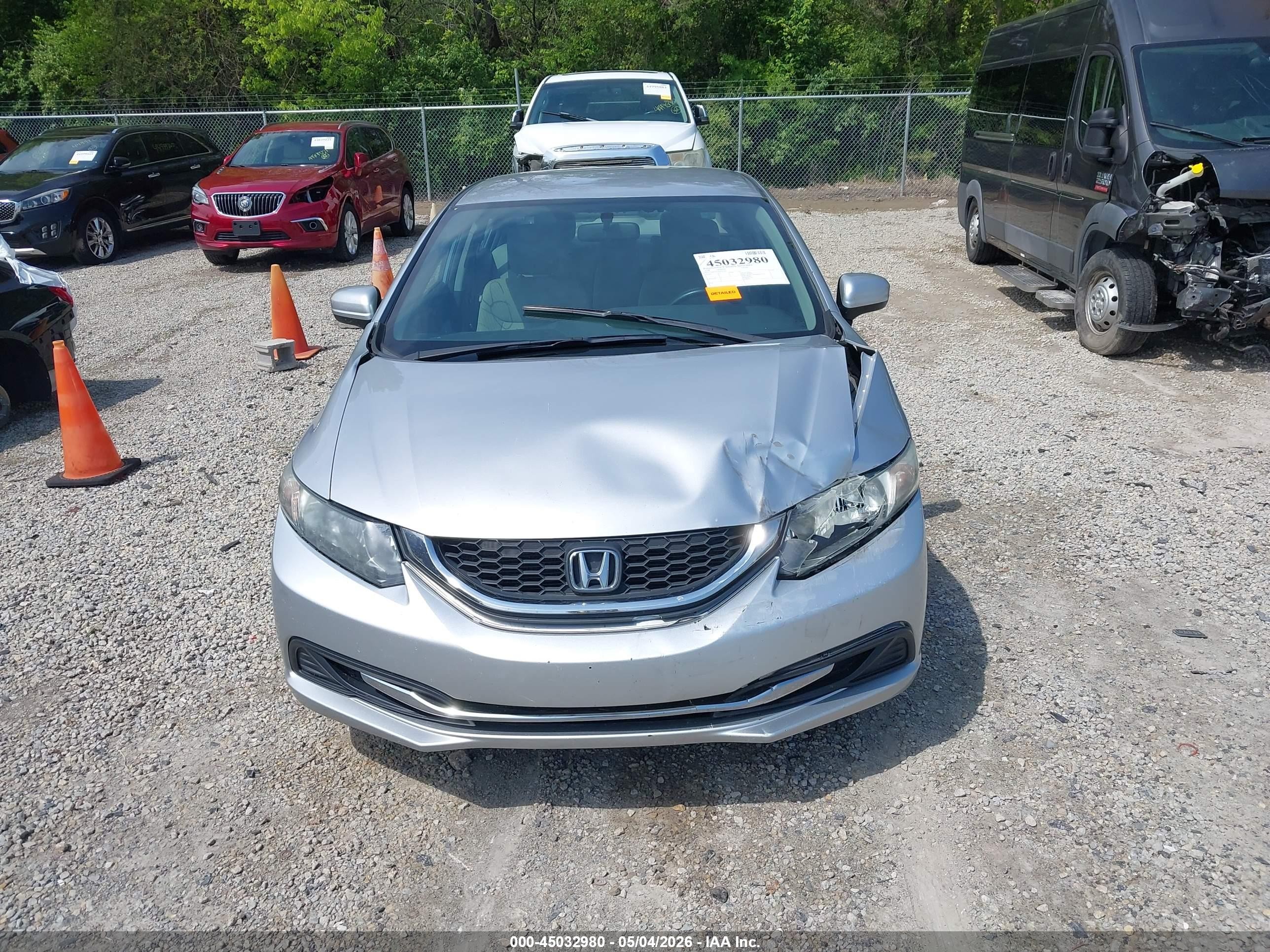 2014 Honda Civic Lx Silver vin: 19XFB2F59EE057184