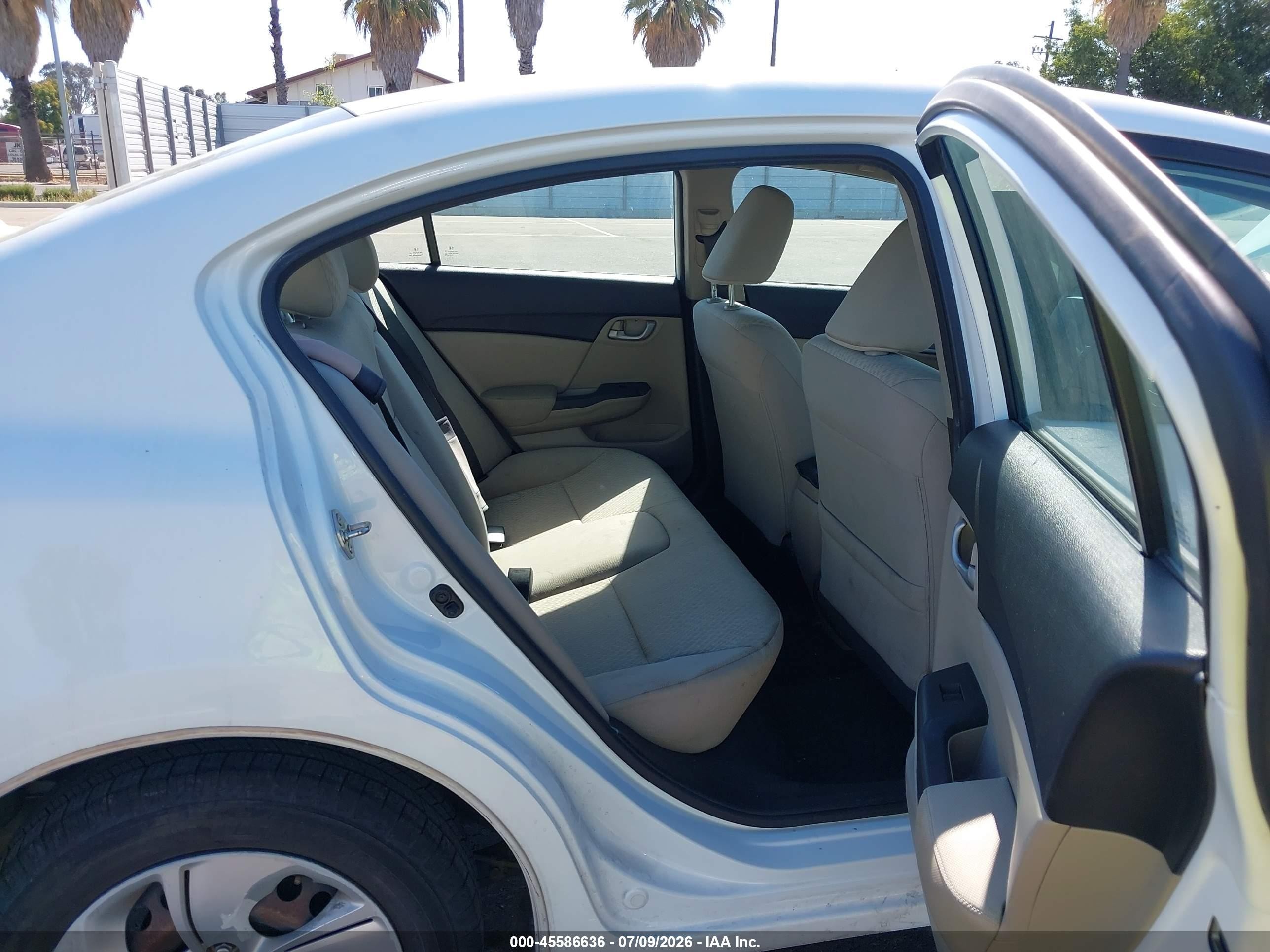 2014 Honda Civic Lx White vin: 19XFB2F59EE211182