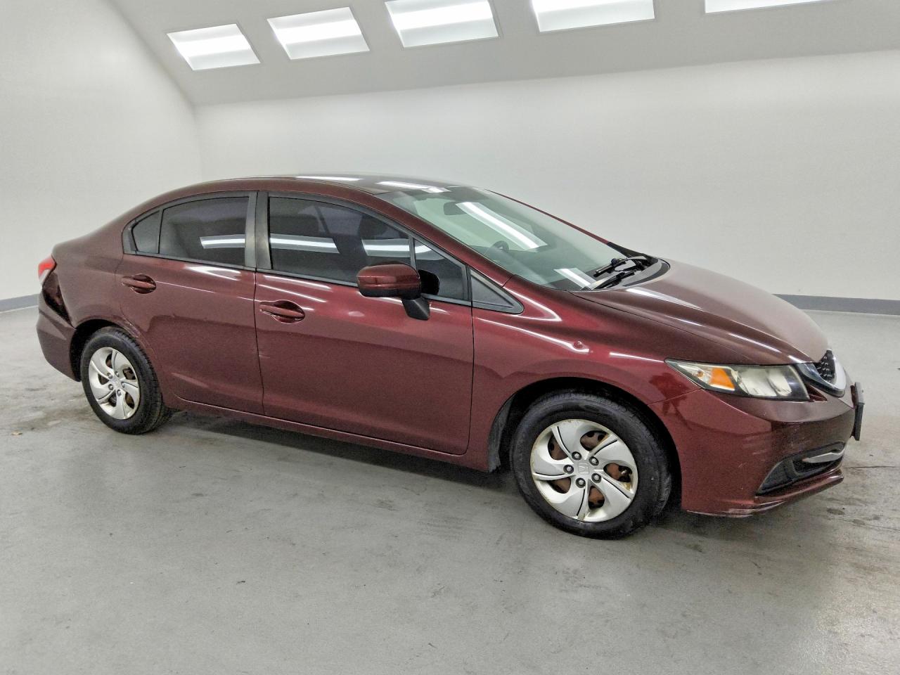 2014 Honda Civic Lx Красный vin: 19XFB2F59EE229617