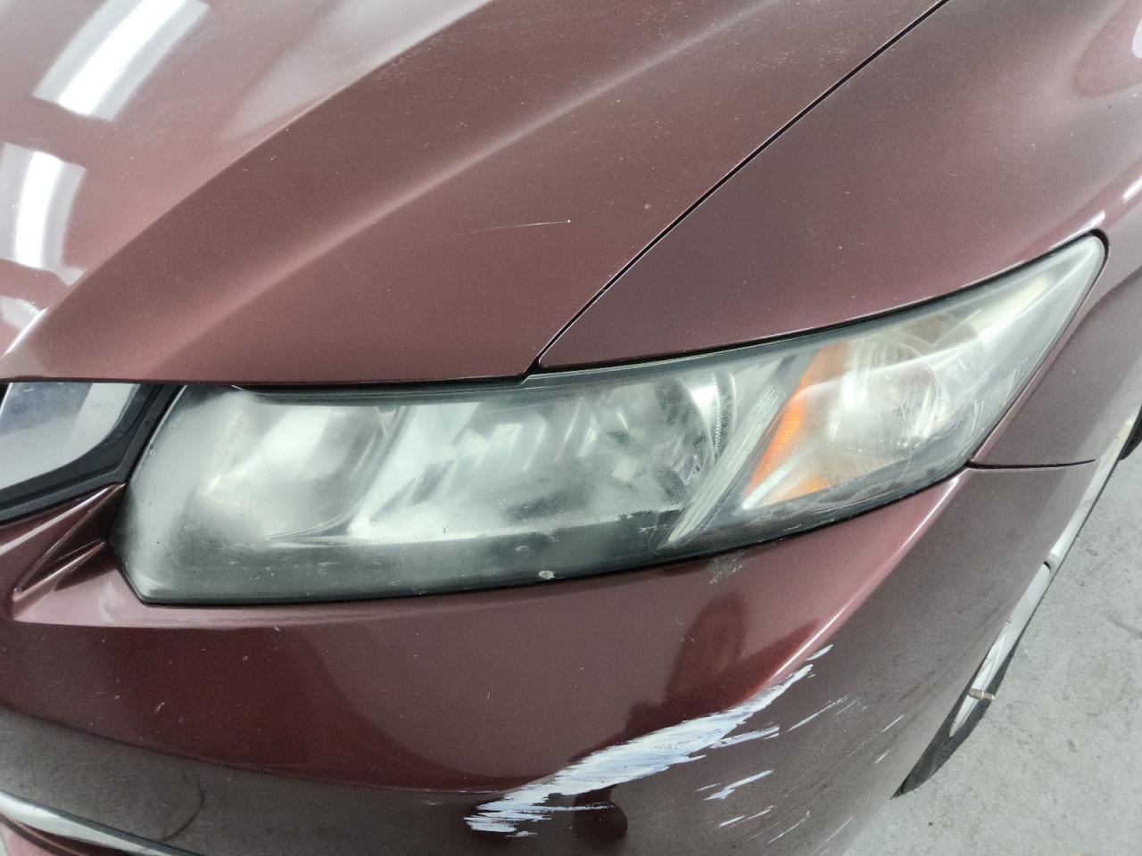 2014 Honda Civic Lx Красный vin: 19XFB2F59EE229617 Damage: Left Head Lamp, Faded, Repair Required