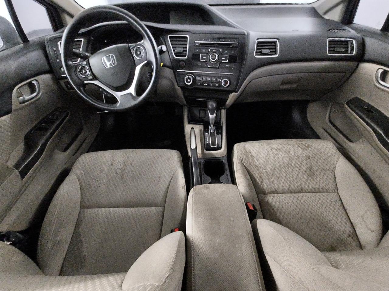 2014 Honda Civic Lx Красный vin: 19XFB2F59EE229617 Damage: Left Front Seat, Stained, Permanent