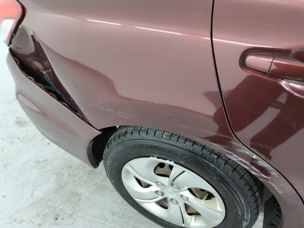 2014 Honda Civic Lx Красный vin: 19XFB2F59EE229617 Damage: Right Qtr Panel, Severe Damage, Replacement Required