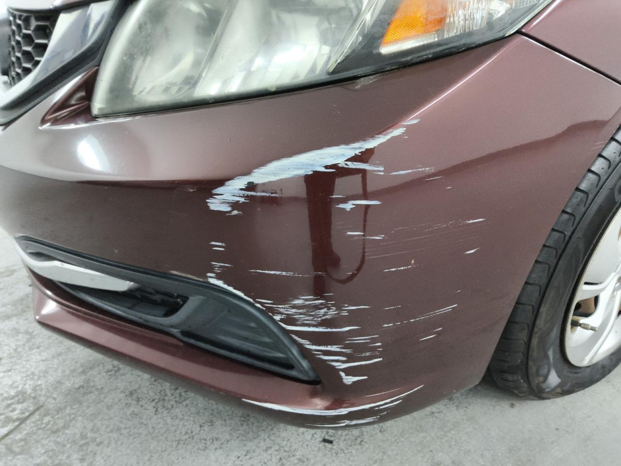 2014 Honda Civic Lx Красный vin: 19XFB2F59EE229617 Damage: Front Bumper, Heavy Scratch, > 12 Inches