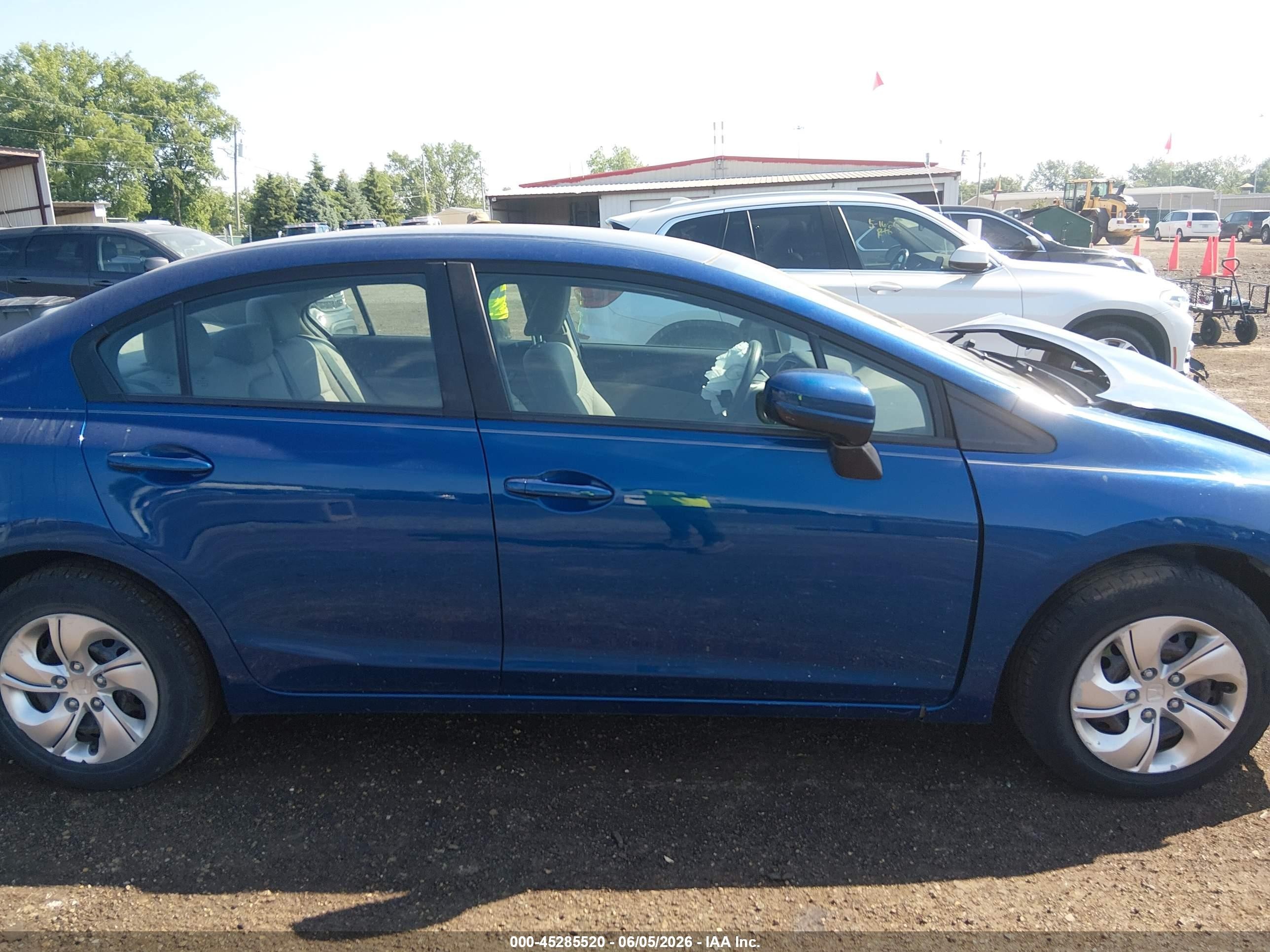 2015 Honda Civic Lx Синий vin: 19XFB2F59FE084354