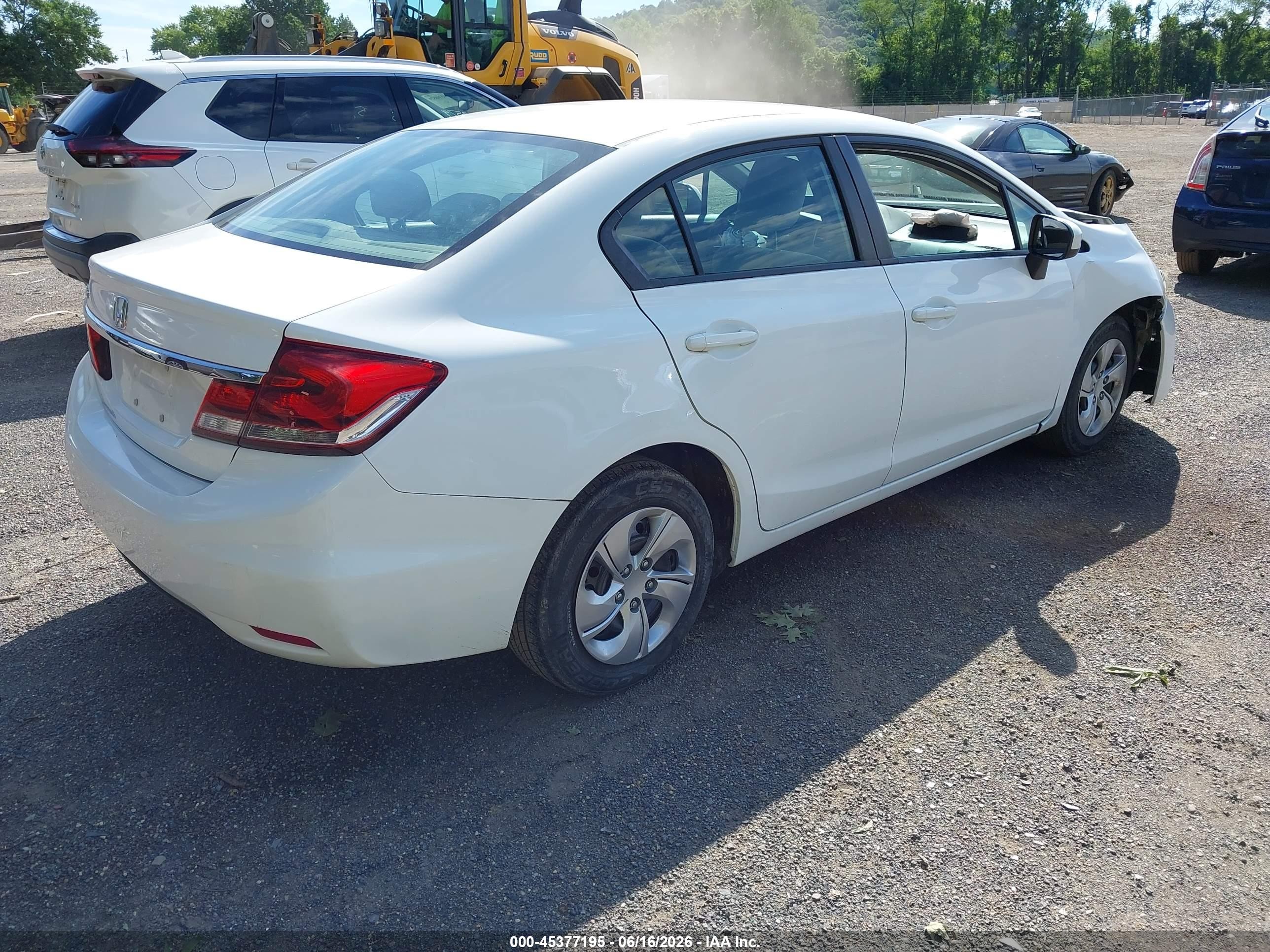 2015 Honda Civic Lx White vin: 19XFB2F59FE097556