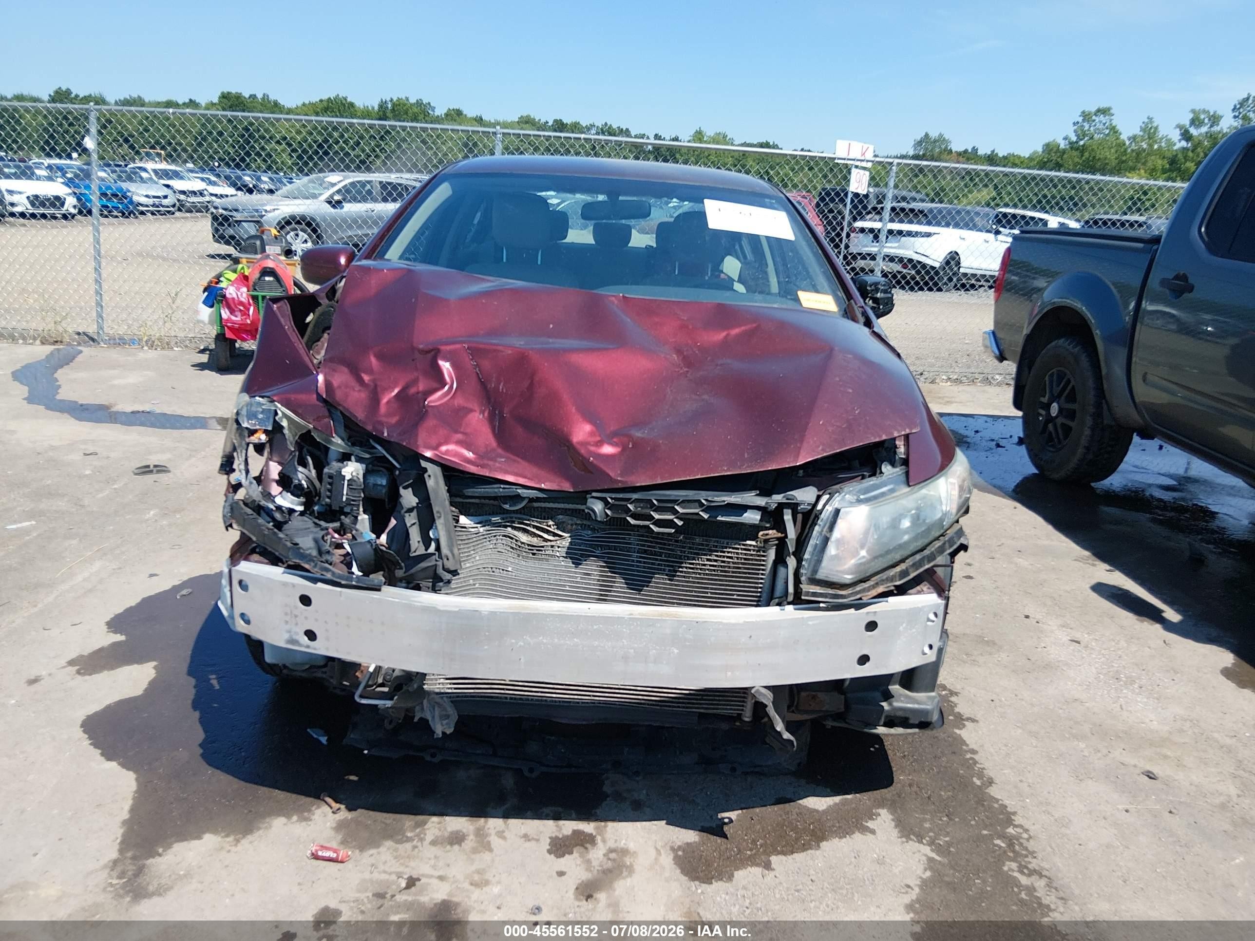 2015 Honda Civic Lx Burgundy vin: 19XFB2F59FE107888