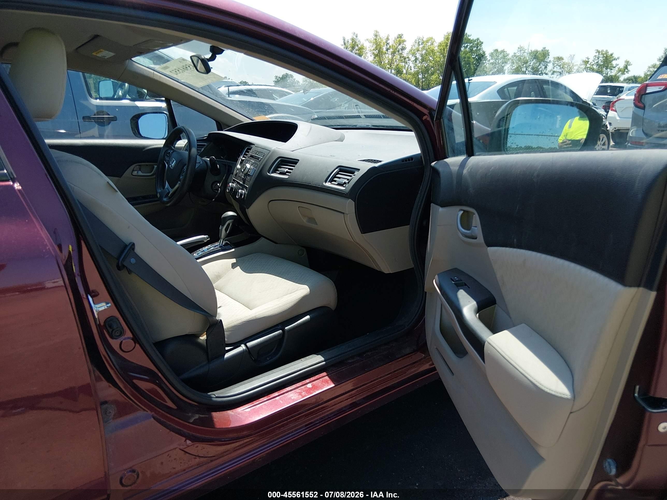 2015 Honda Civic Lx Burgundy vin: 19XFB2F59FE107888
