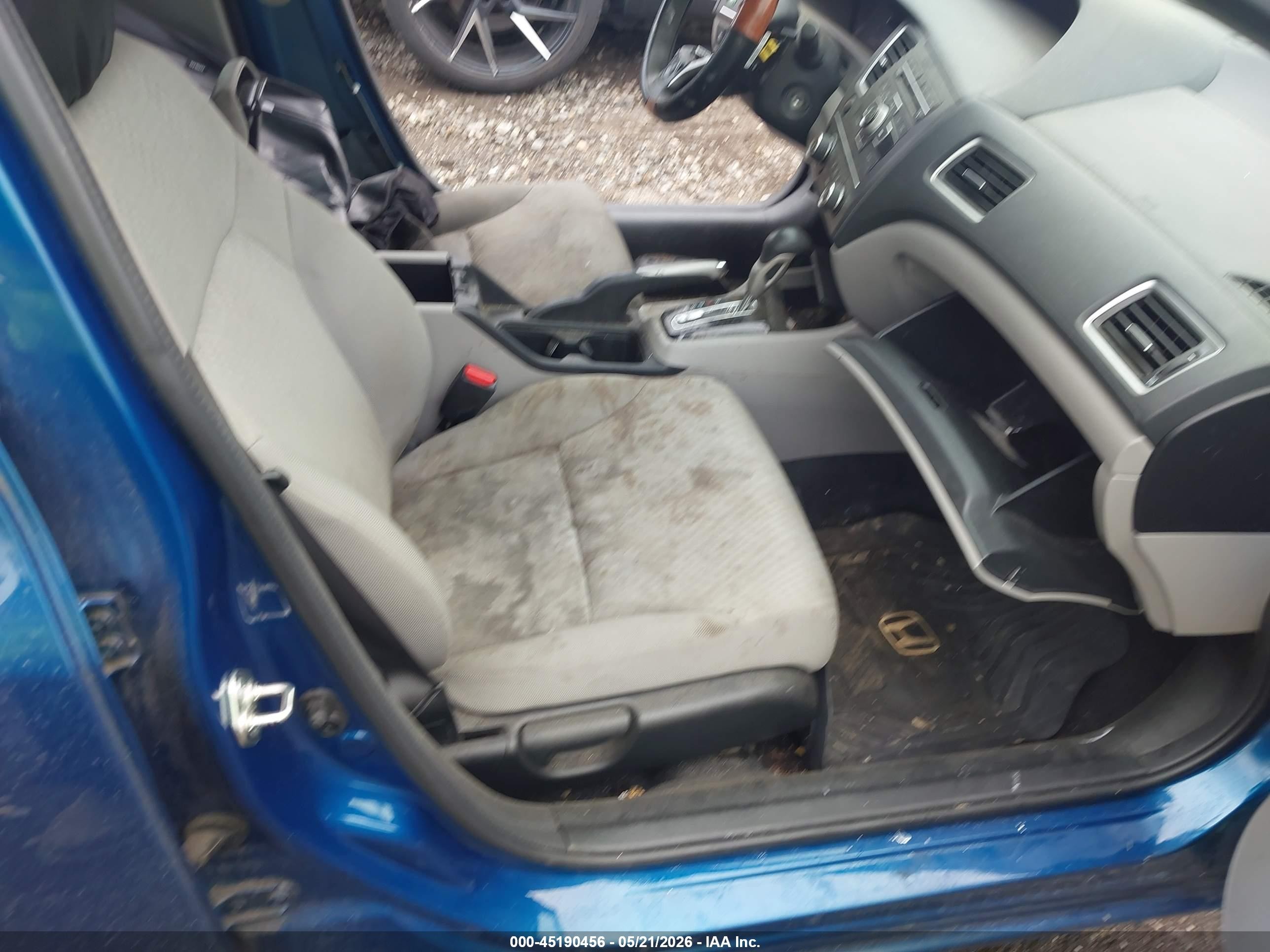 2015 Honda Civic Lx Blue vin: 19XFB2F59FE252929