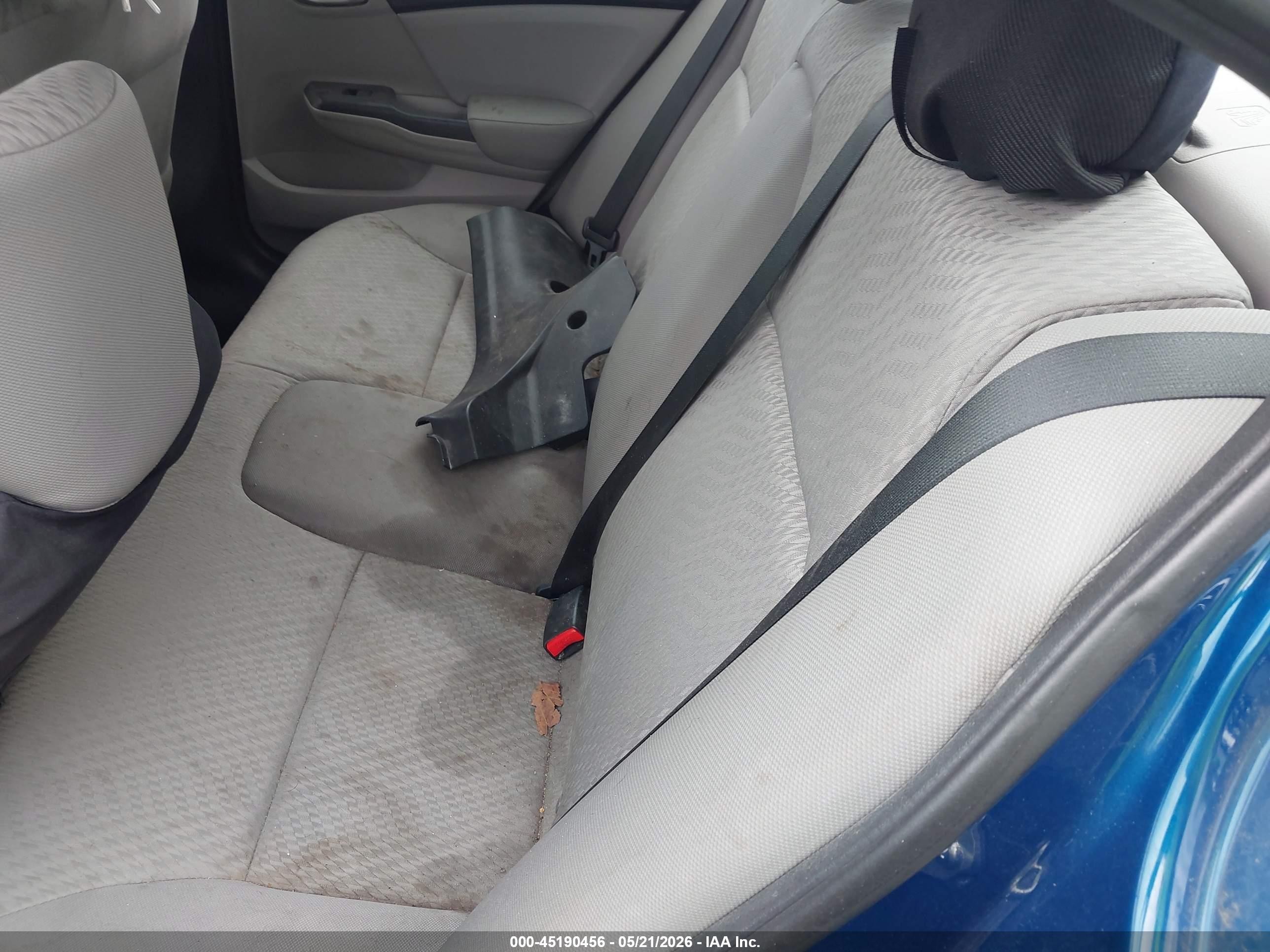 2015 Honda Civic Lx Blue vin: 19XFB2F59FE252929