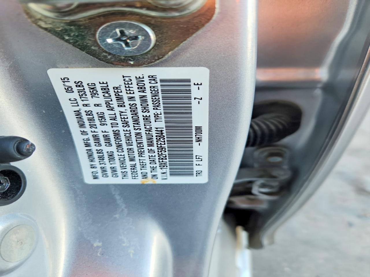 2015 Honda Civic Lx Серебряный vin: 19XFB2F59FE258441