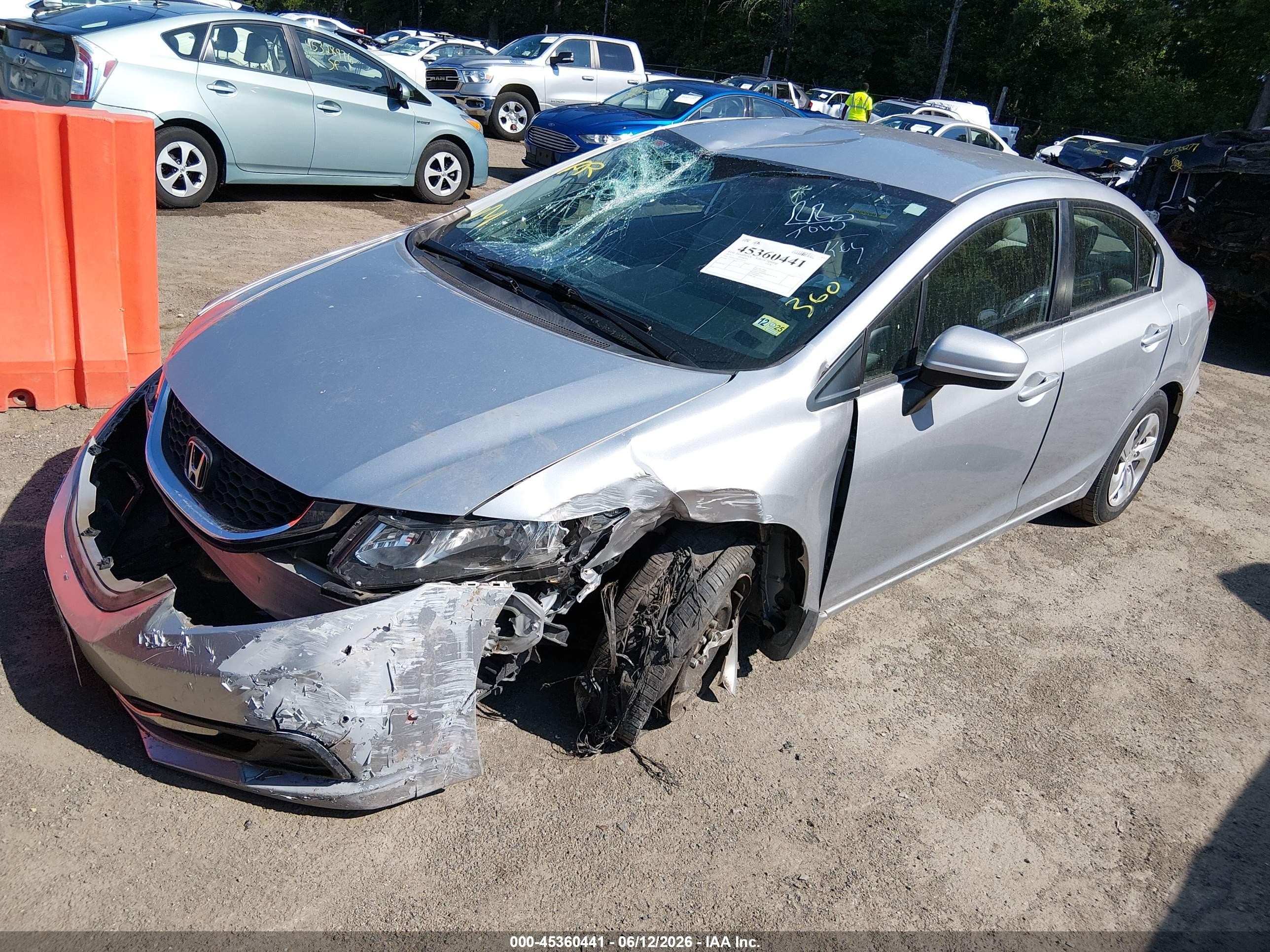 2015 Honda Civic Lx Silver vin: 19XFB2F59FE283176