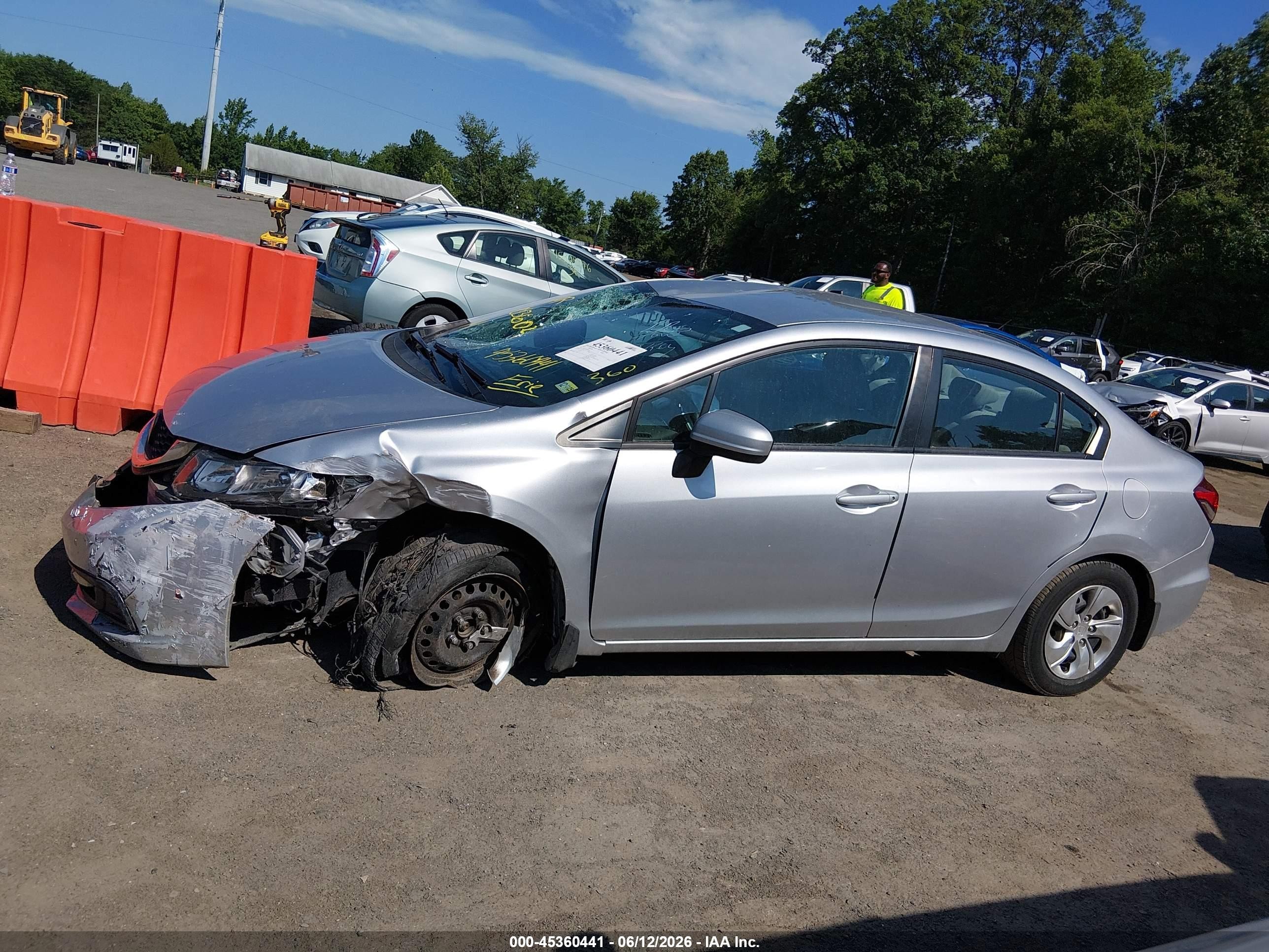 2015 Honda Civic Lx Silver vin: 19XFB2F59FE283176
