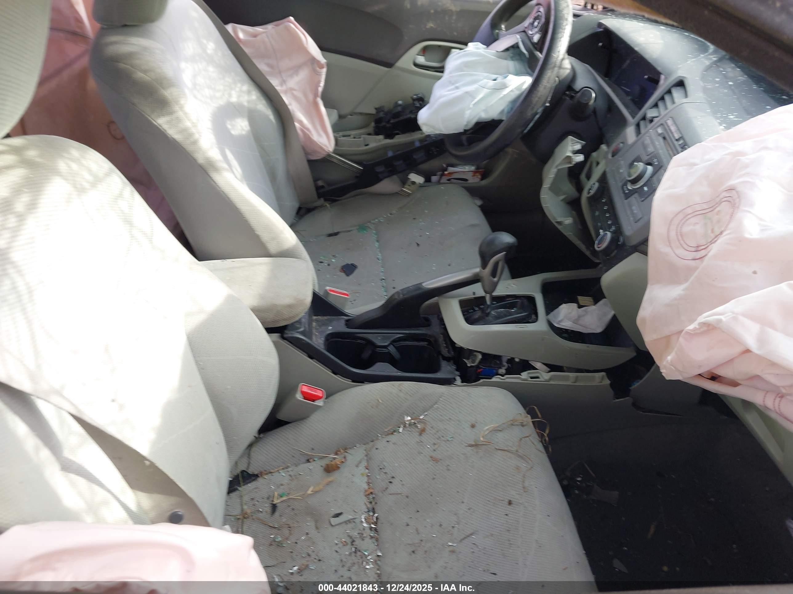2012 Honda Civic Lx White vin: 19XFB2F5XCE016026