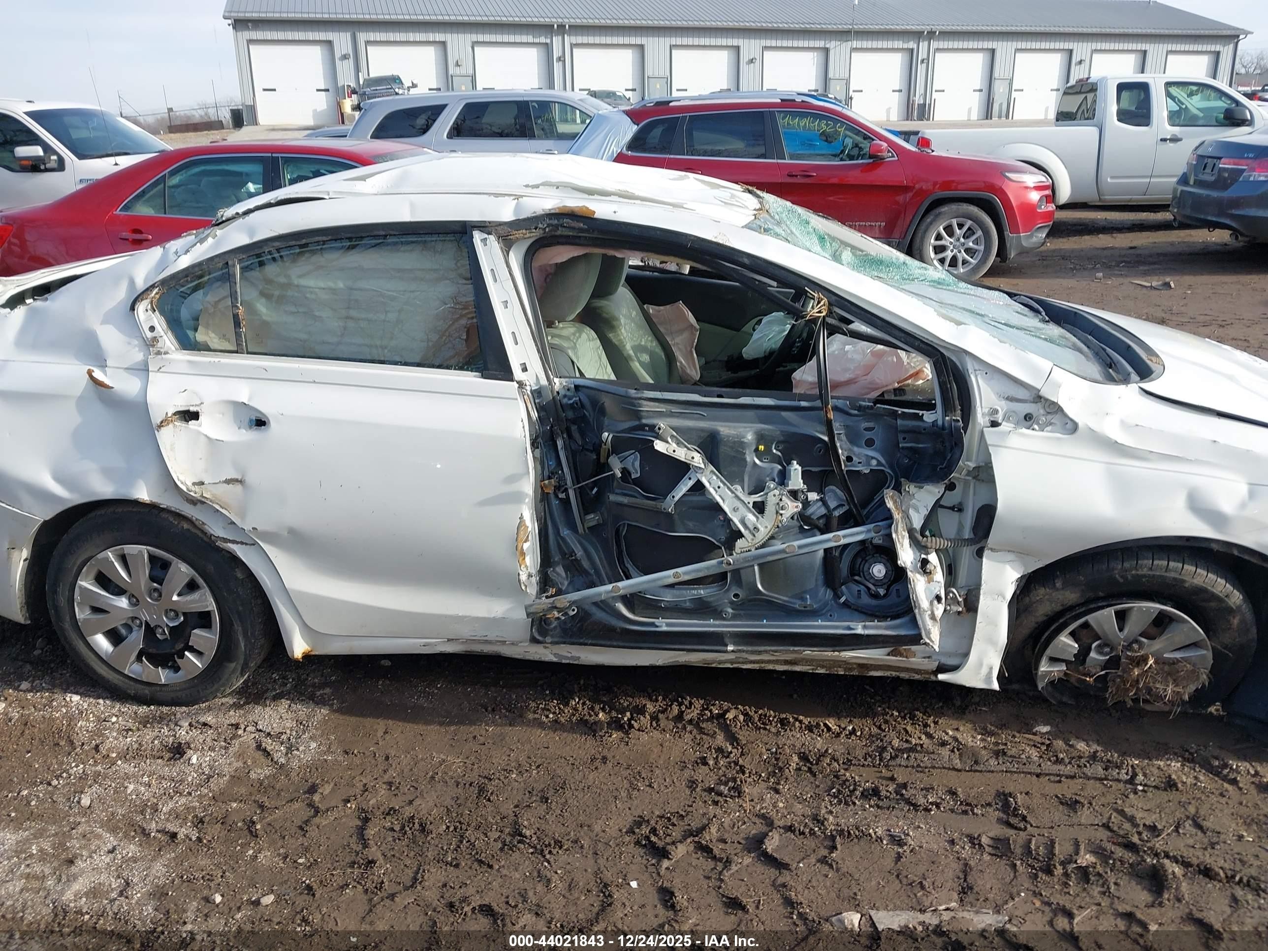 2012 Honda Civic Lx White vin: 19XFB2F5XCE016026