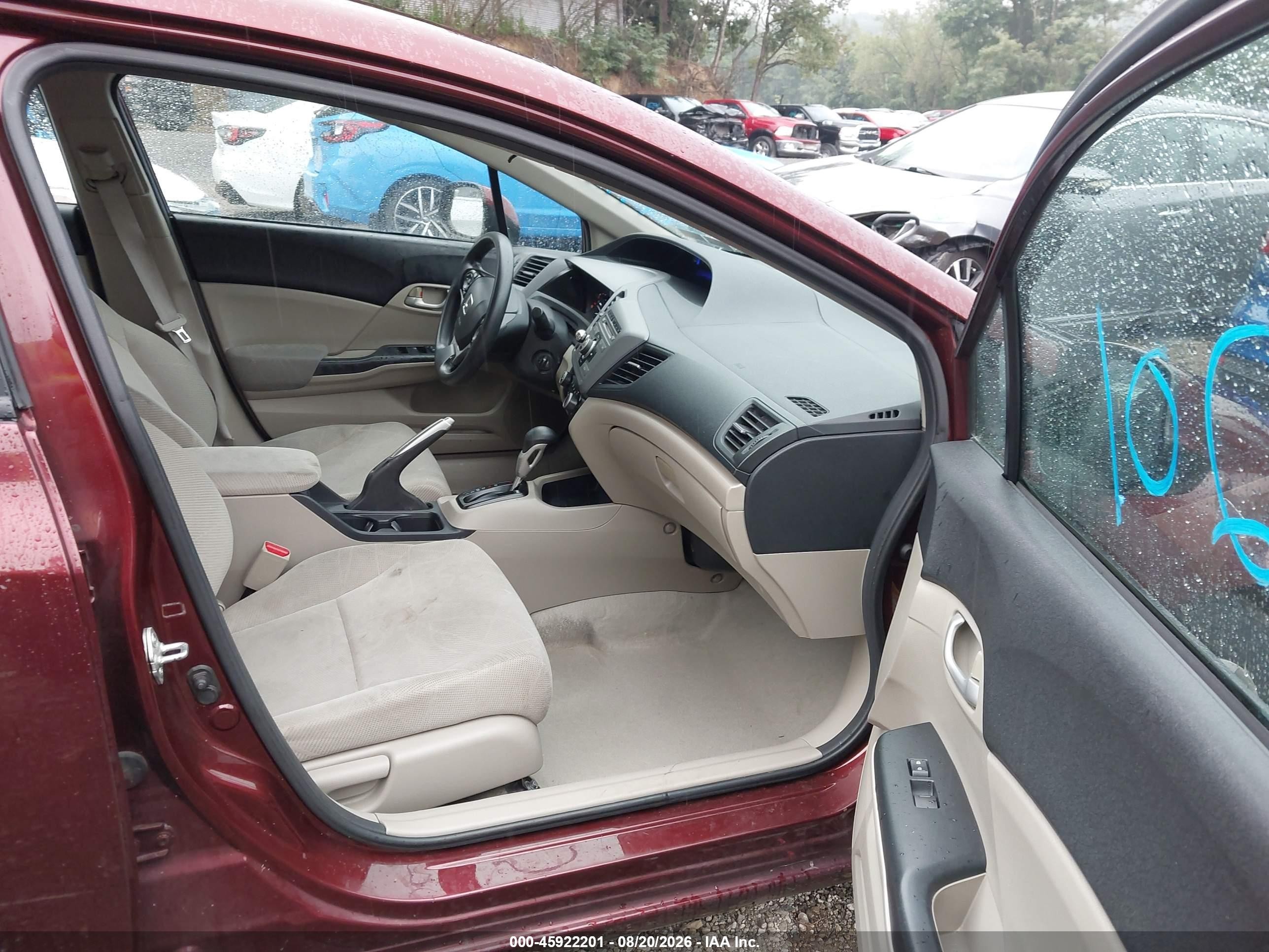 2012 Honda Civic Lx Красный vin: 19XFB2F5XCE031545