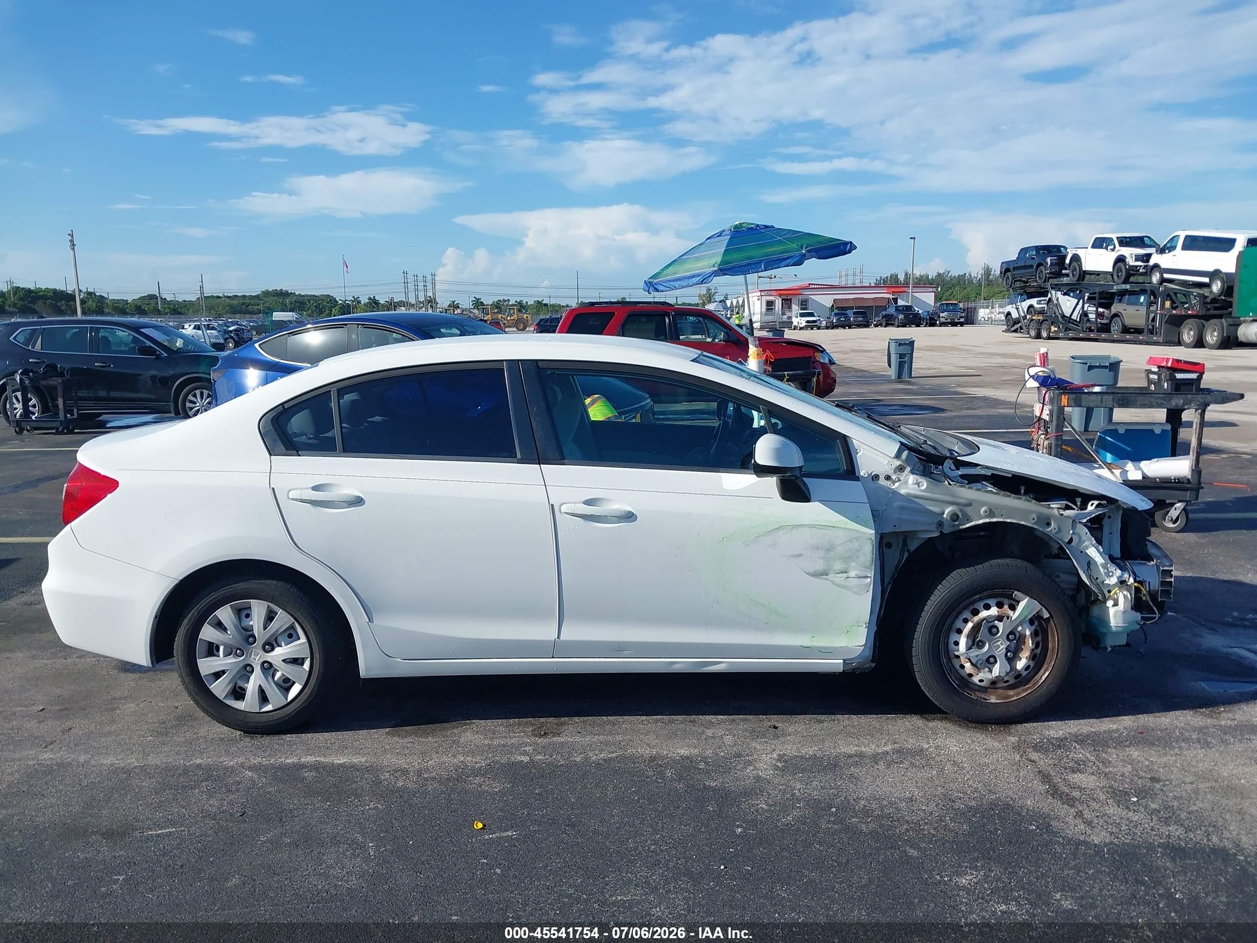 2012 Honda Civic Lx White vin: 19XFB2F5XCE037975