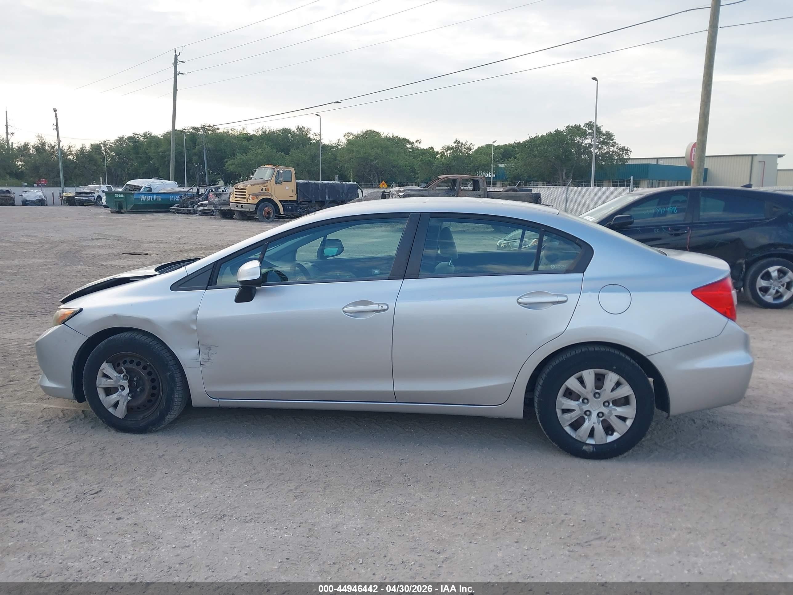 2012 Honda Civic Lx Silver vin: 19XFB2F5XCE074086