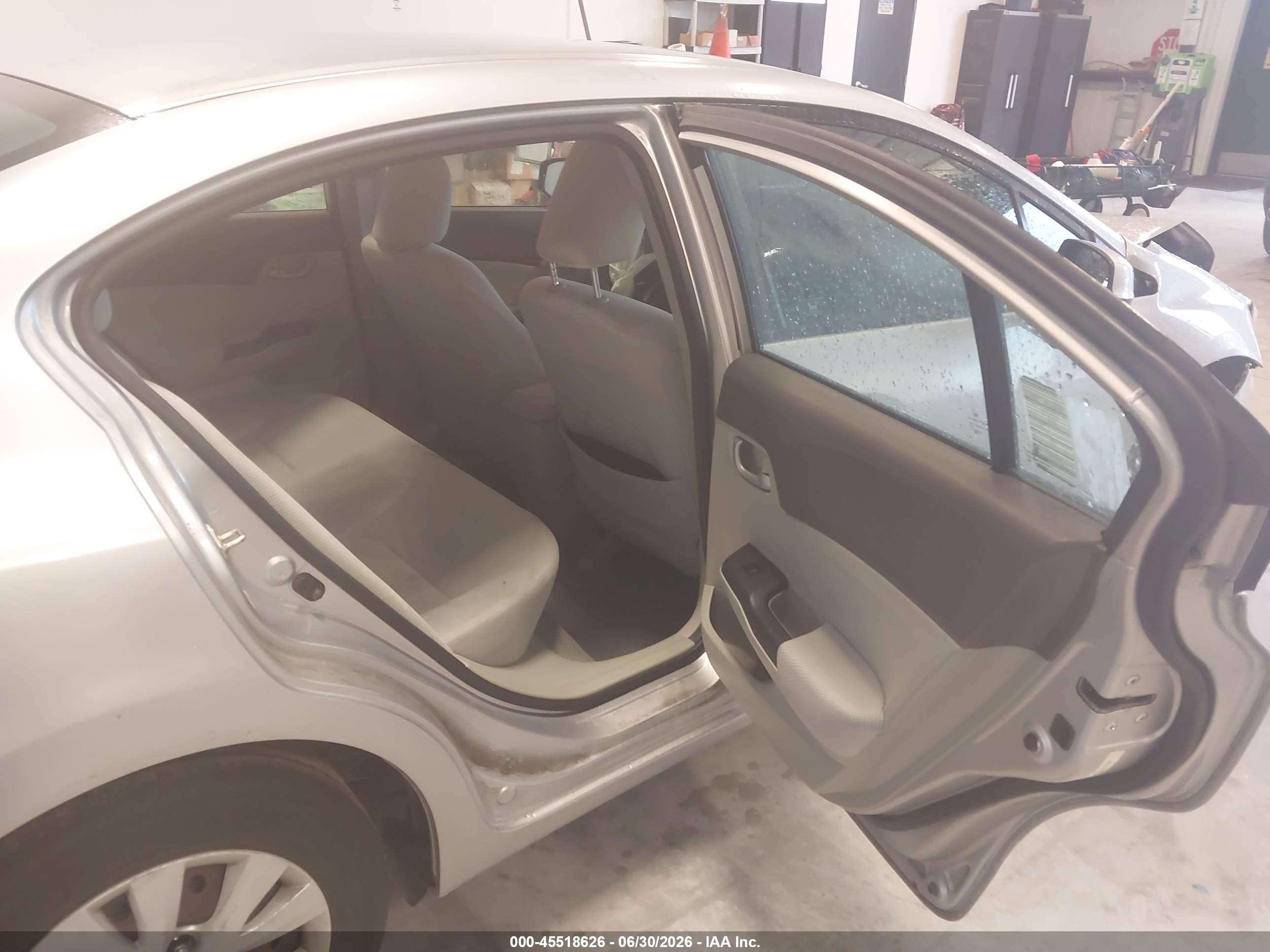 2012 Honda Civic Lx Серебряный vin: 19XFB2F5XCE075867