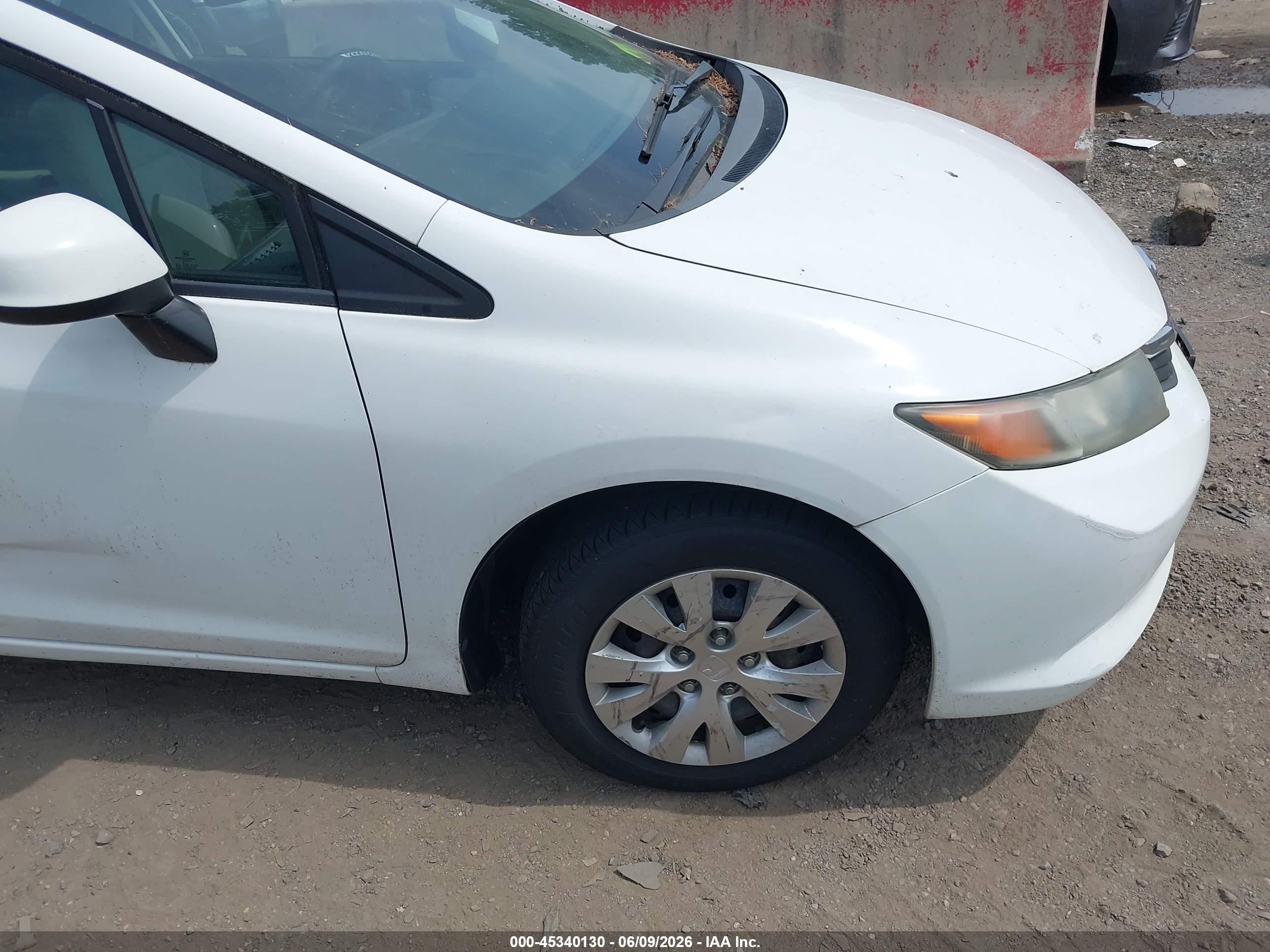 2012 Honda Civic Lx White vin: 19XFB2F5XCE077733