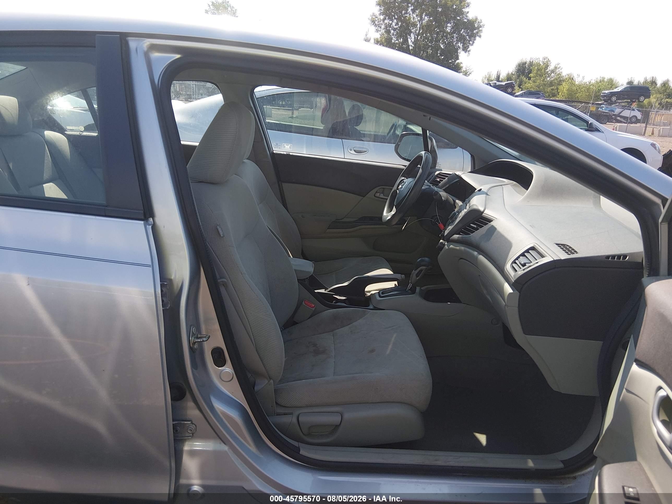 2012 Honda Civic Lx Silver vin: 19XFB2F5XCE098145