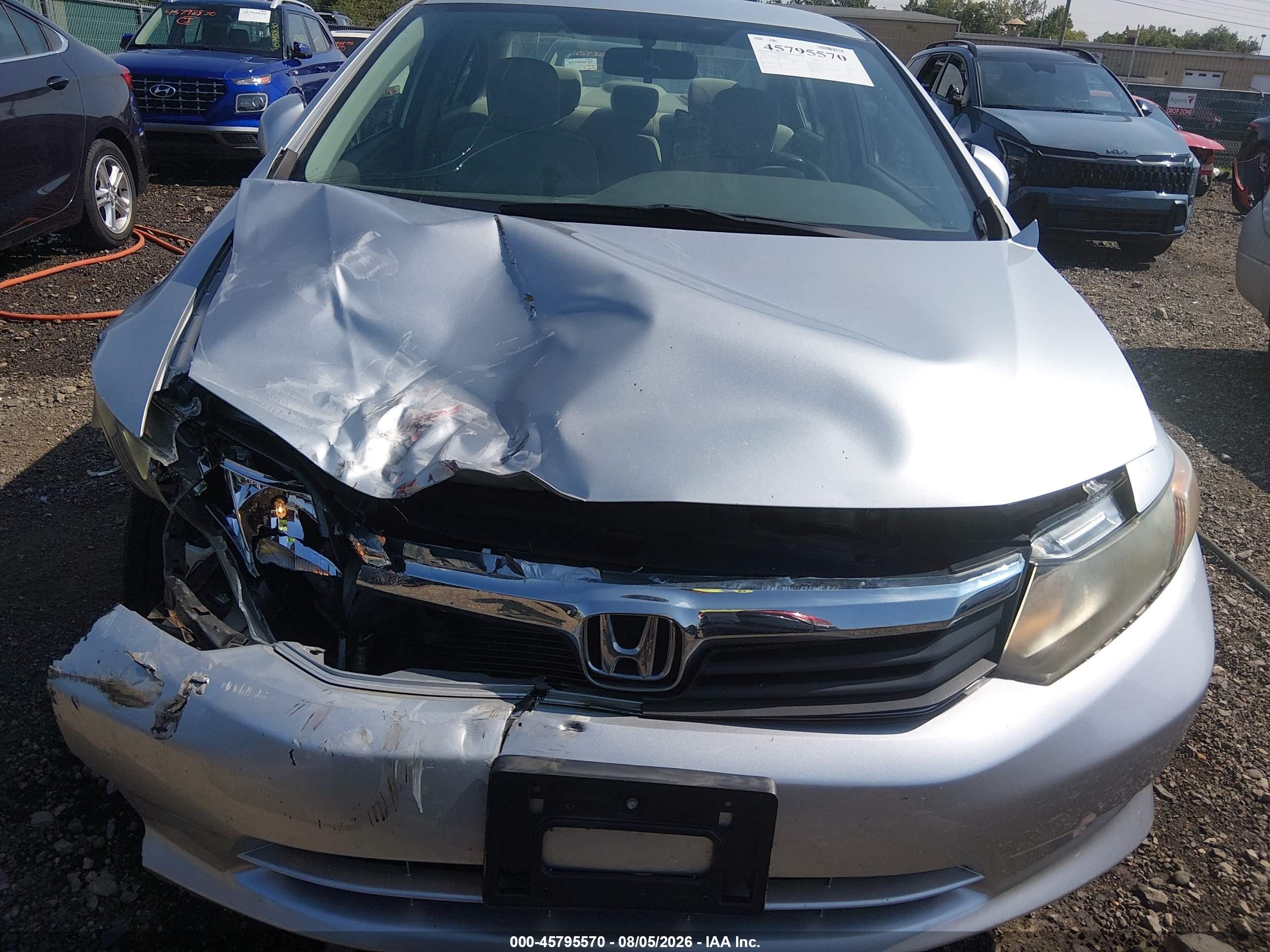 2012 Honda Civic Lx Silver vin: 19XFB2F5XCE098145