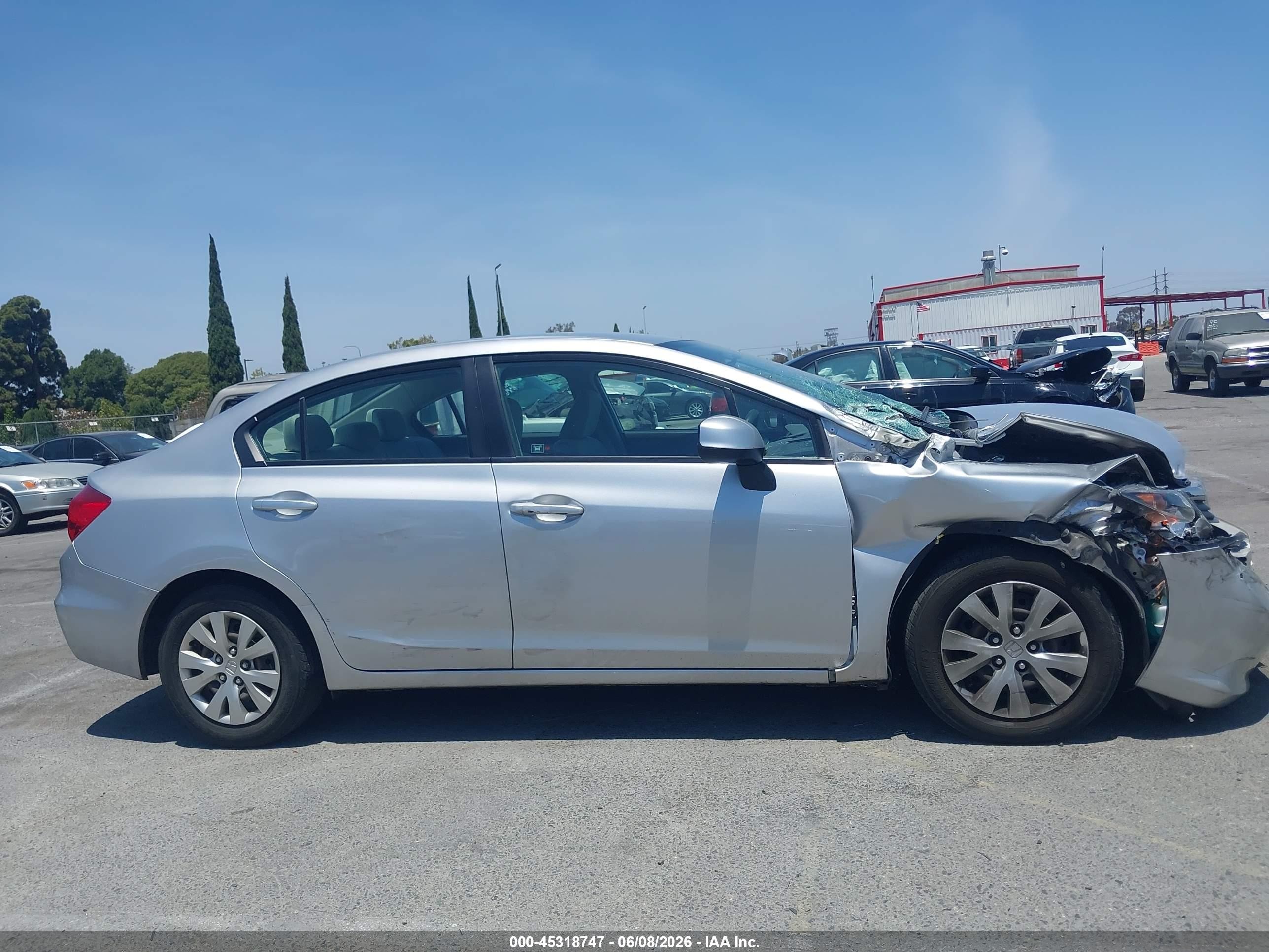 2012 Honda Civic Lx Silver vin: 19XFB2F5XCE367857