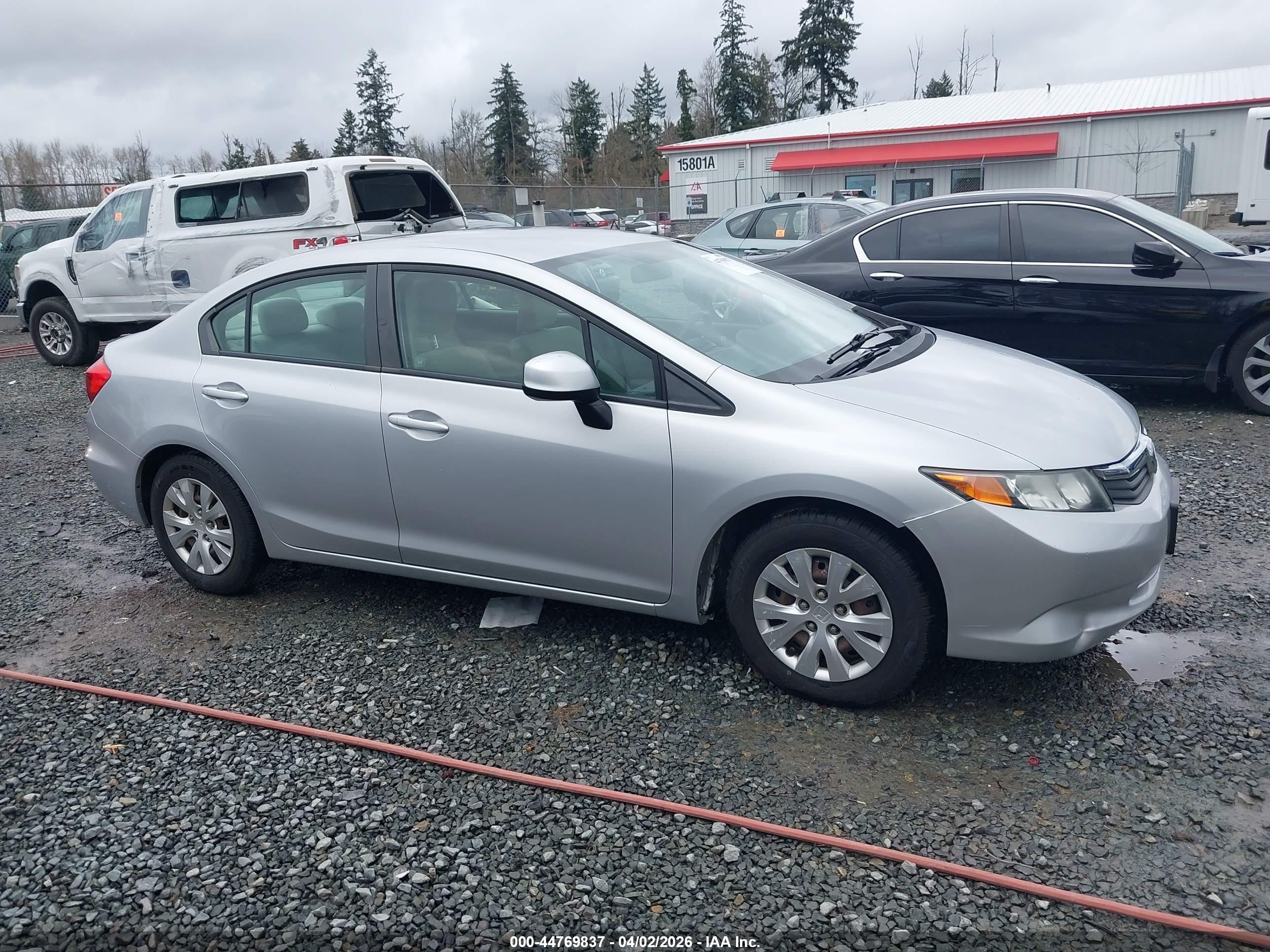 2012 Honda Civic Lx Silver vin: 19XFB2F5XCE369382