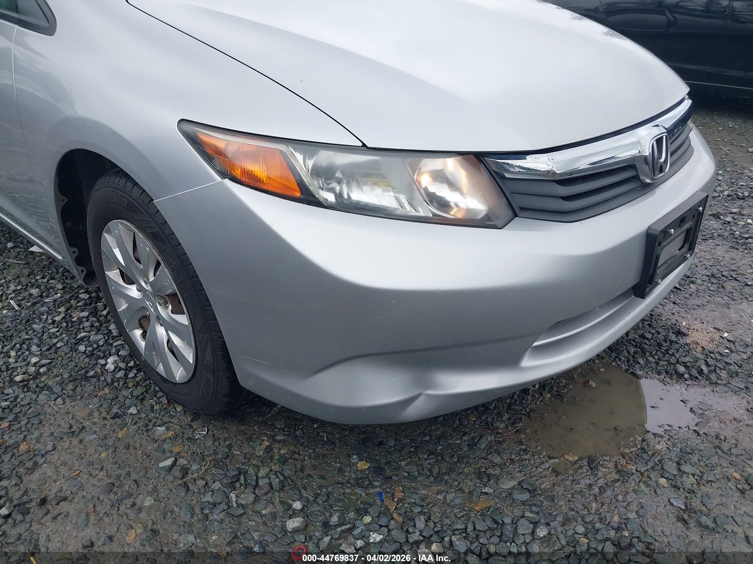 2012 Honda Civic Lx Silver vin: 19XFB2F5XCE369382