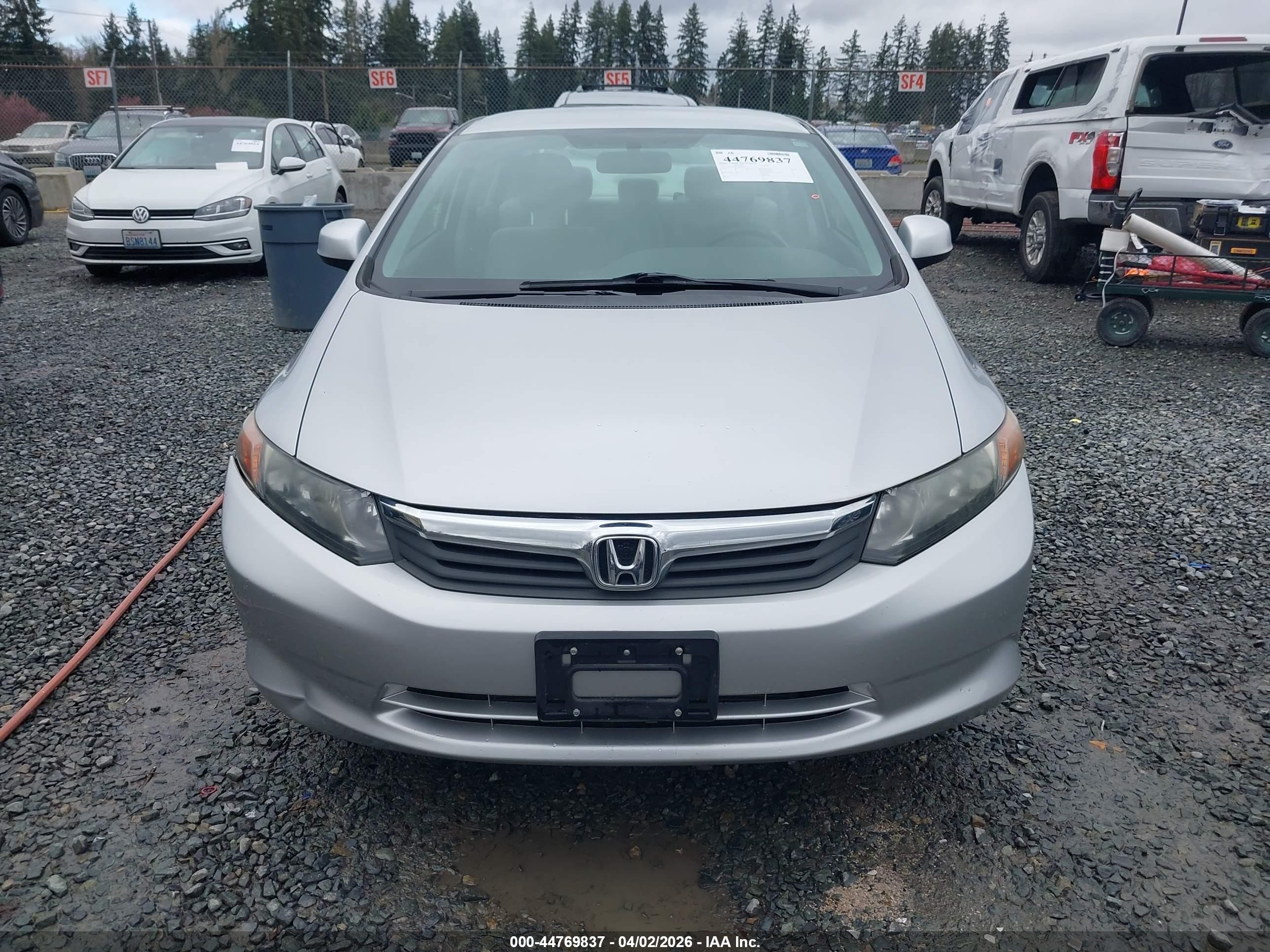 2012 Honda Civic Lx Silver vin: 19XFB2F5XCE369382