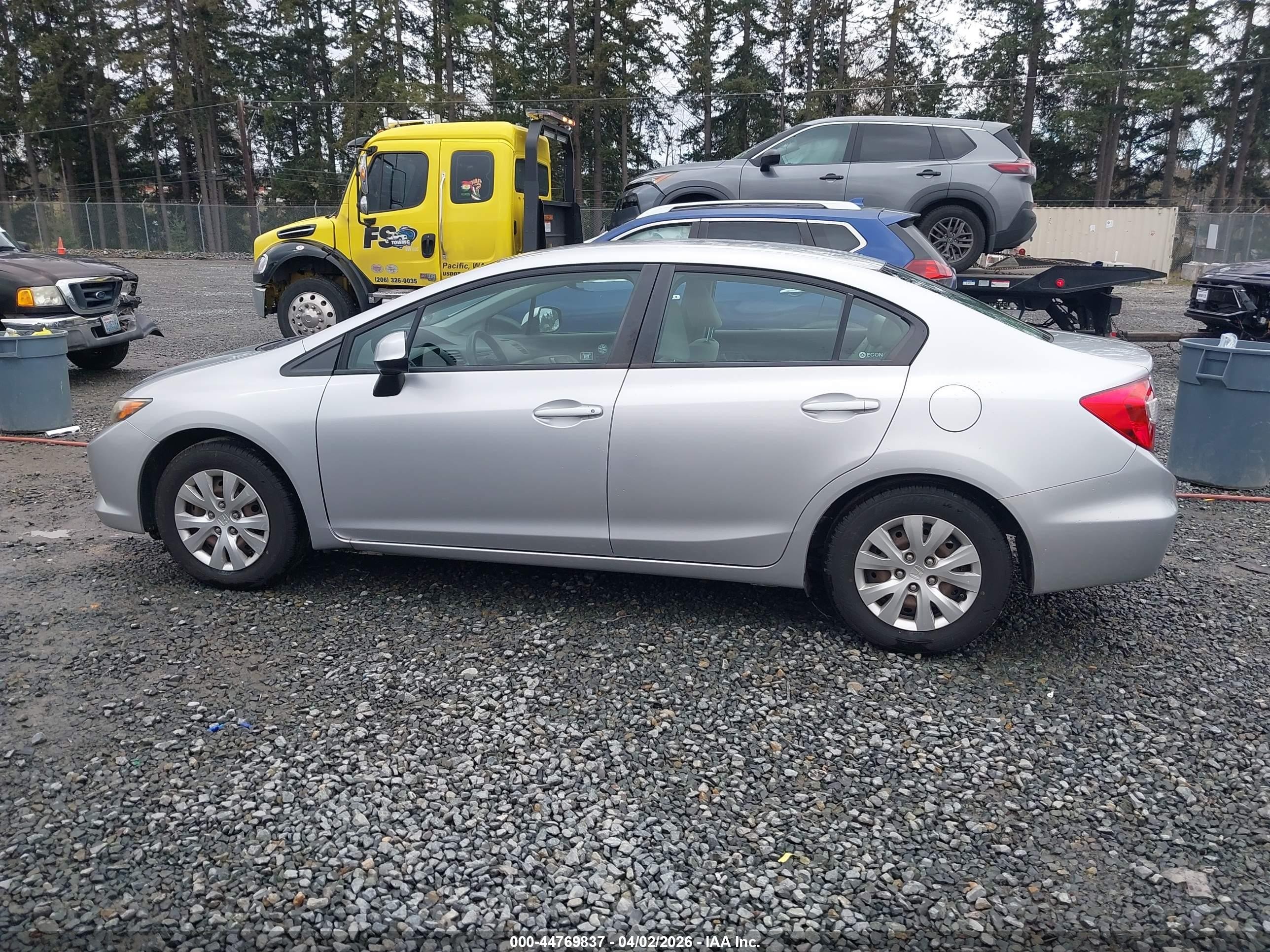 2012 Honda Civic Lx Silver vin: 19XFB2F5XCE369382