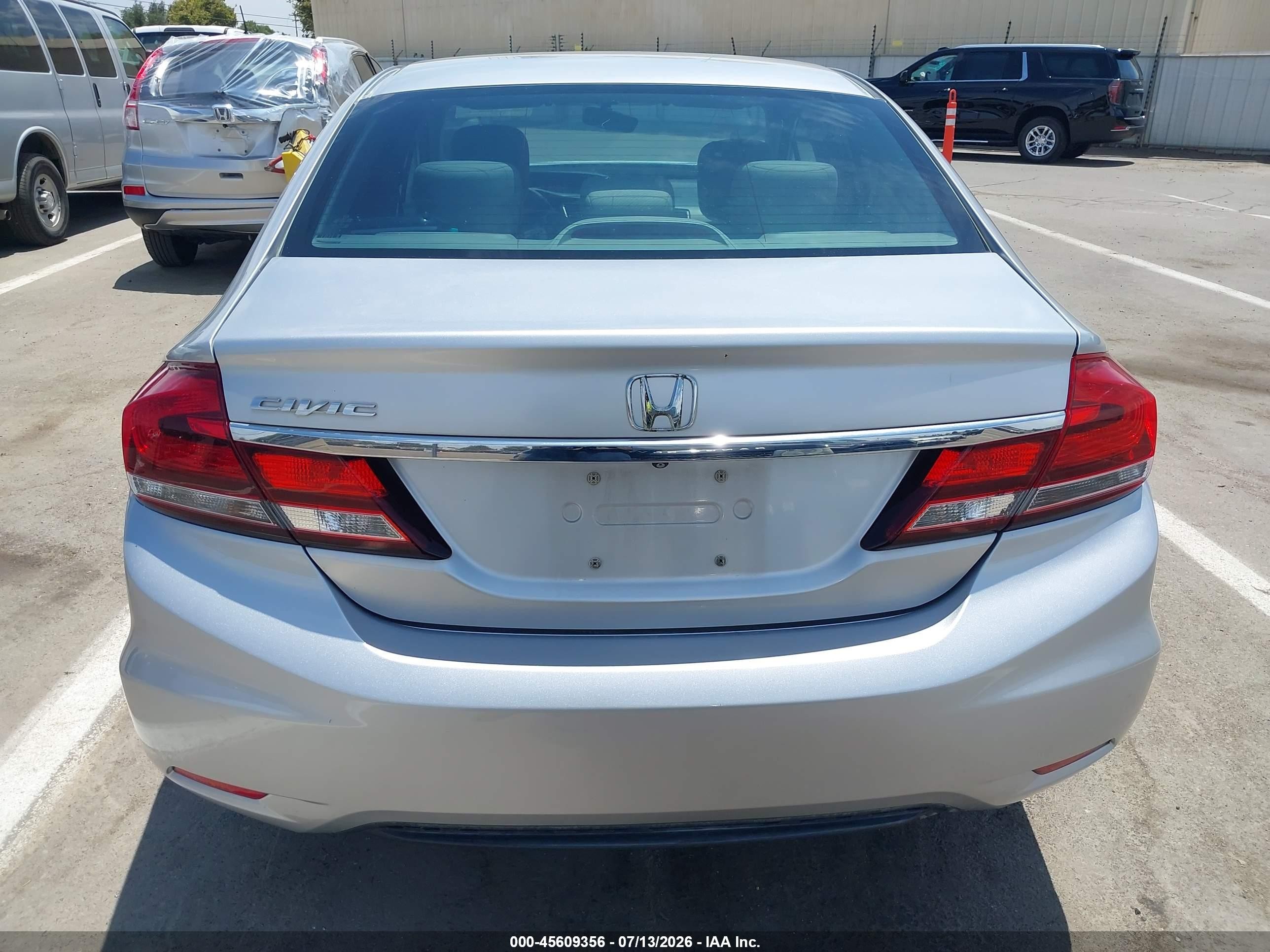 2013 Honda Civic Lx Silver vin: 19XFB2F5XDE045561