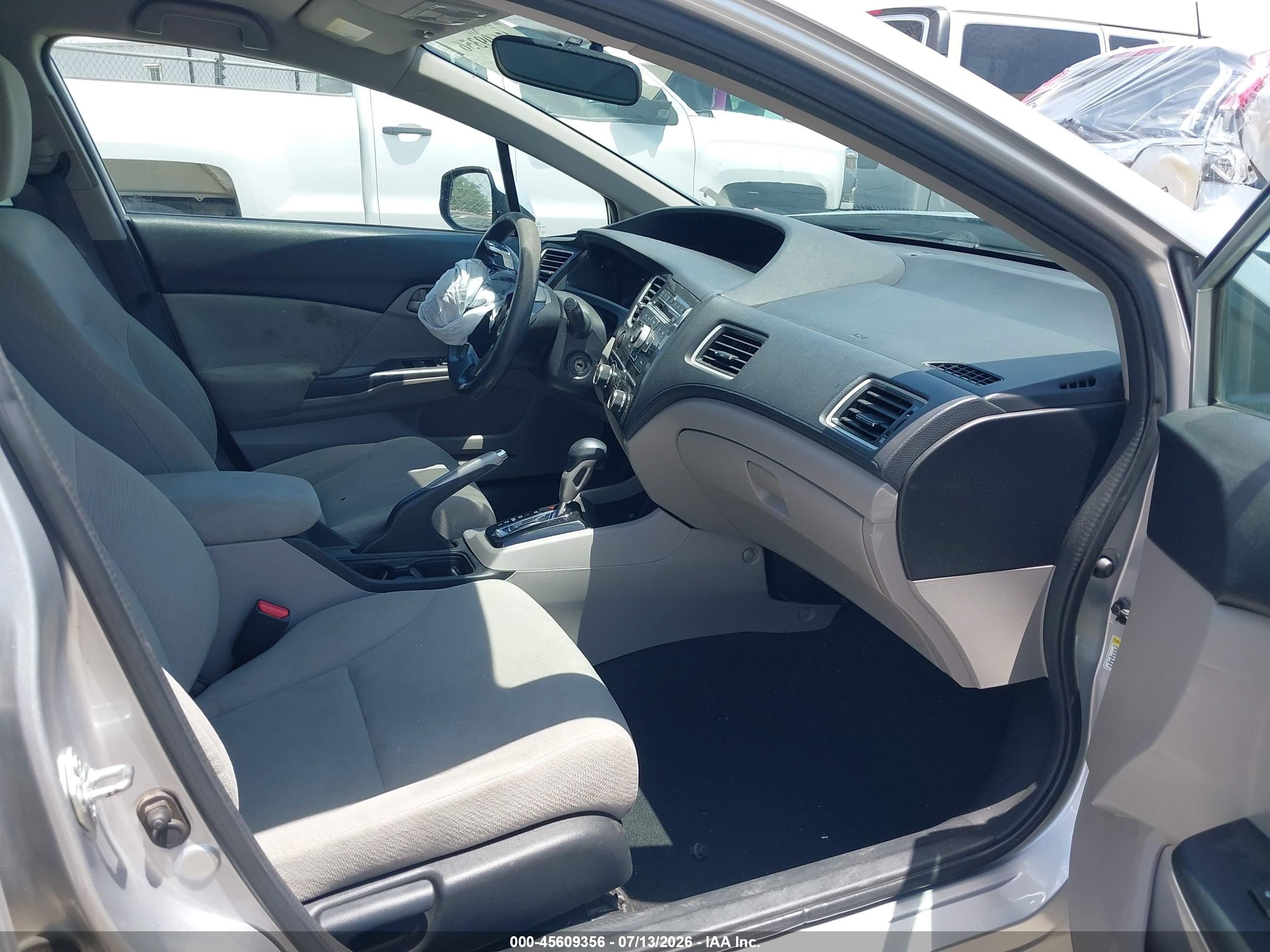 2013 Honda Civic Lx Silver vin: 19XFB2F5XDE045561