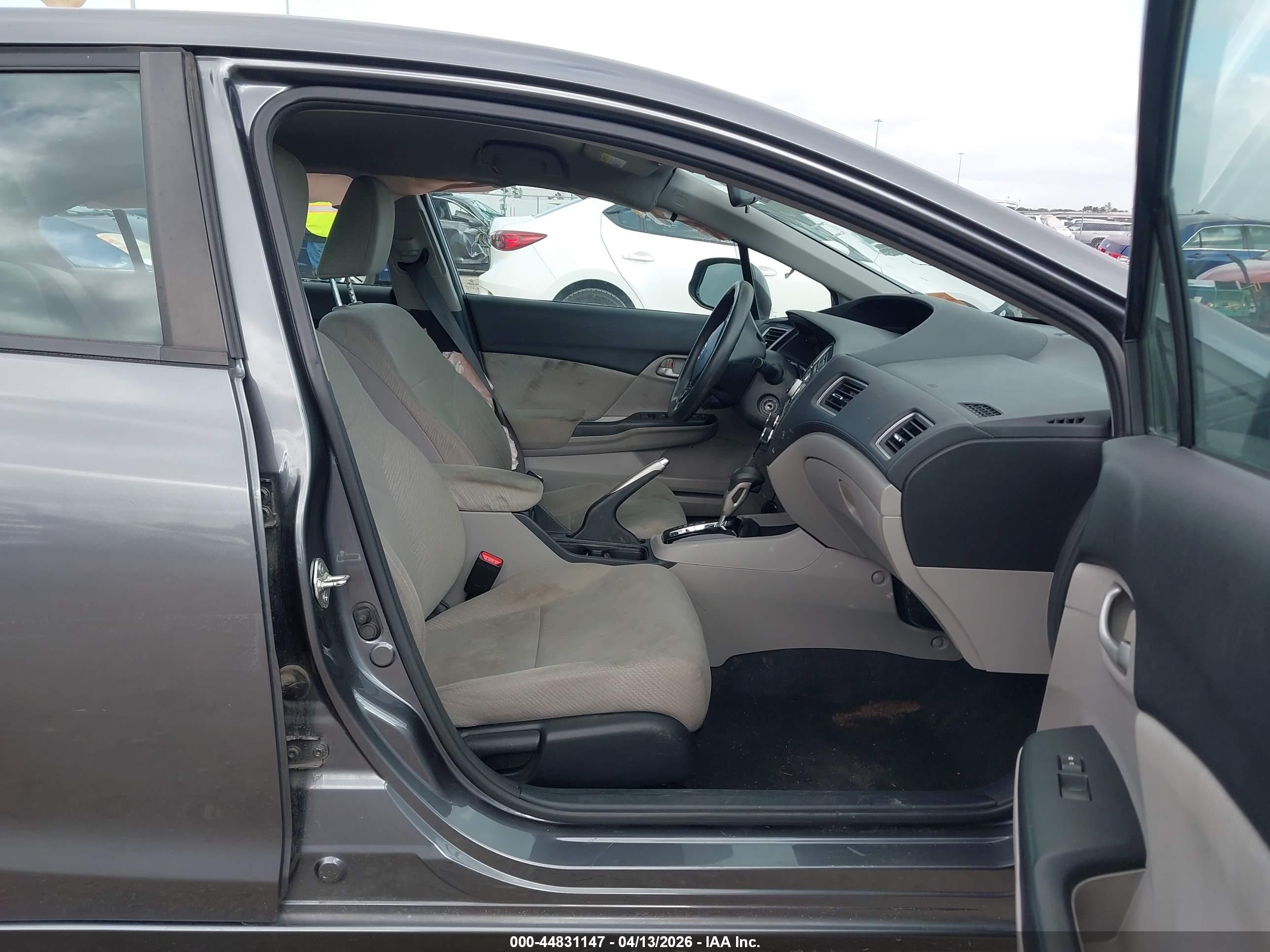 2013 Honda Civic Lx Gray vin: 19XFB2F5XDE208936