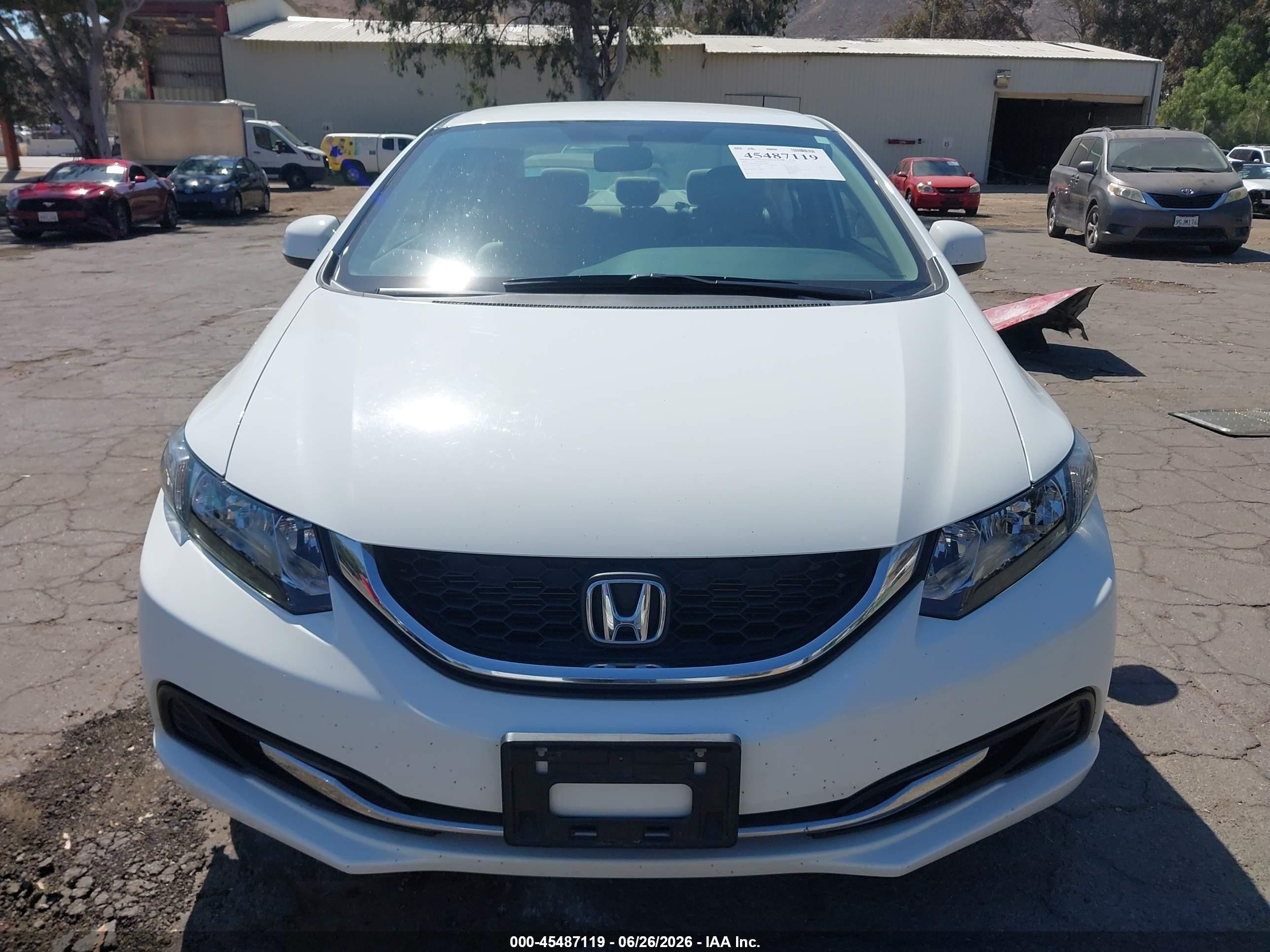2013 Honda Civic Lx White vin: 19XFB2F5XDE259787