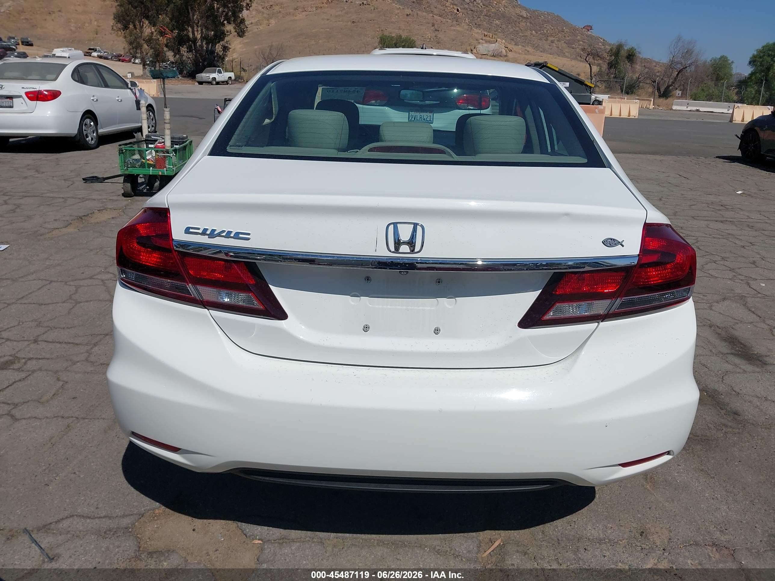 2013 Honda Civic Lx White vin: 19XFB2F5XDE259787