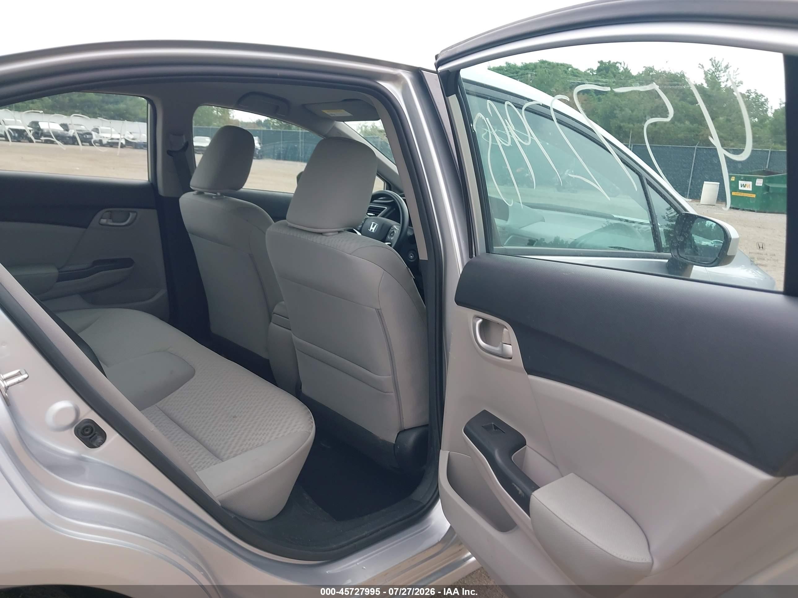 2015 Honda Civic Lx Silver vin: 19XFB2F5XFE112369