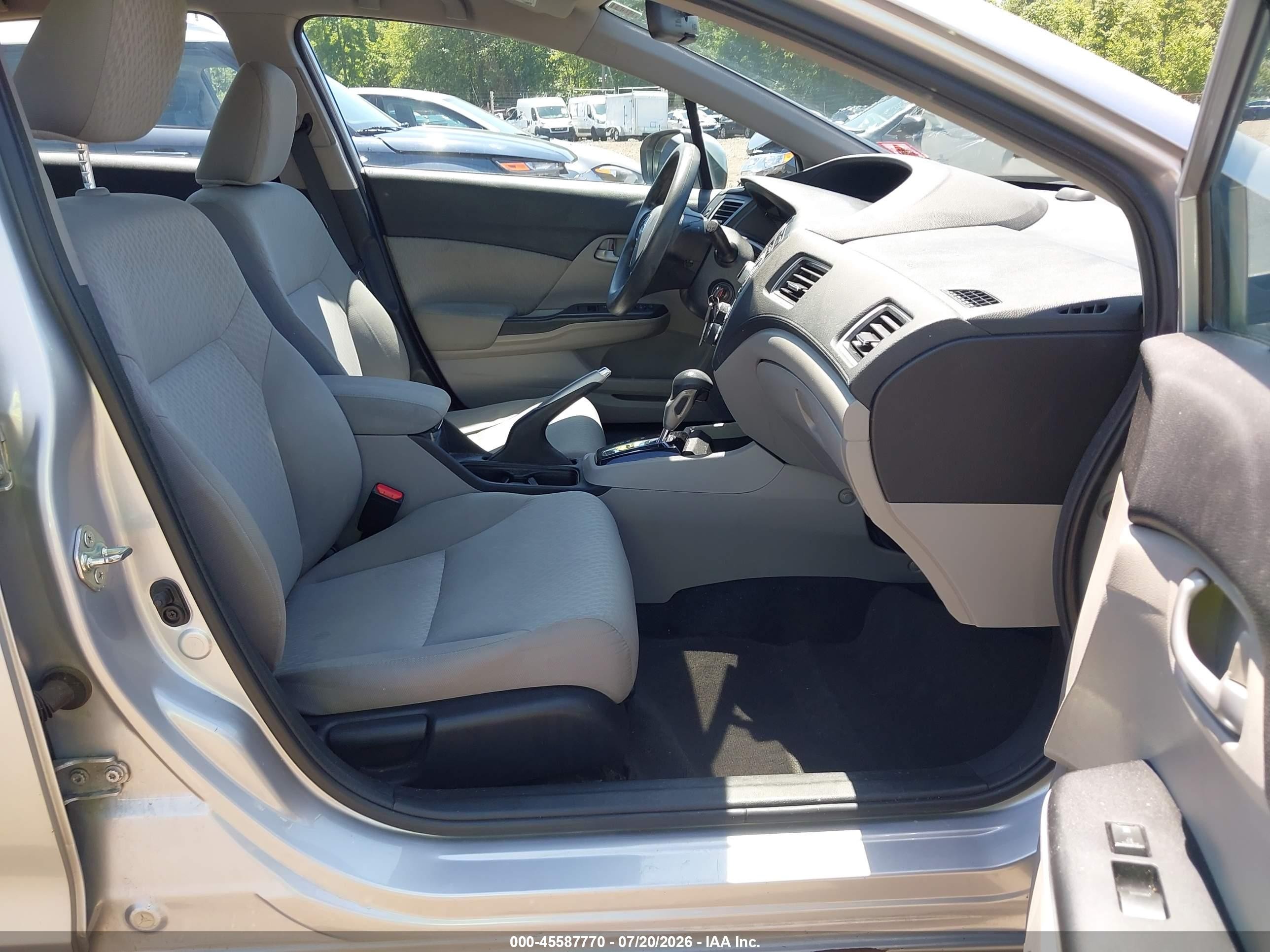 2015 Honda Civic Lx Silver vin: 19XFB2F5XFE115854