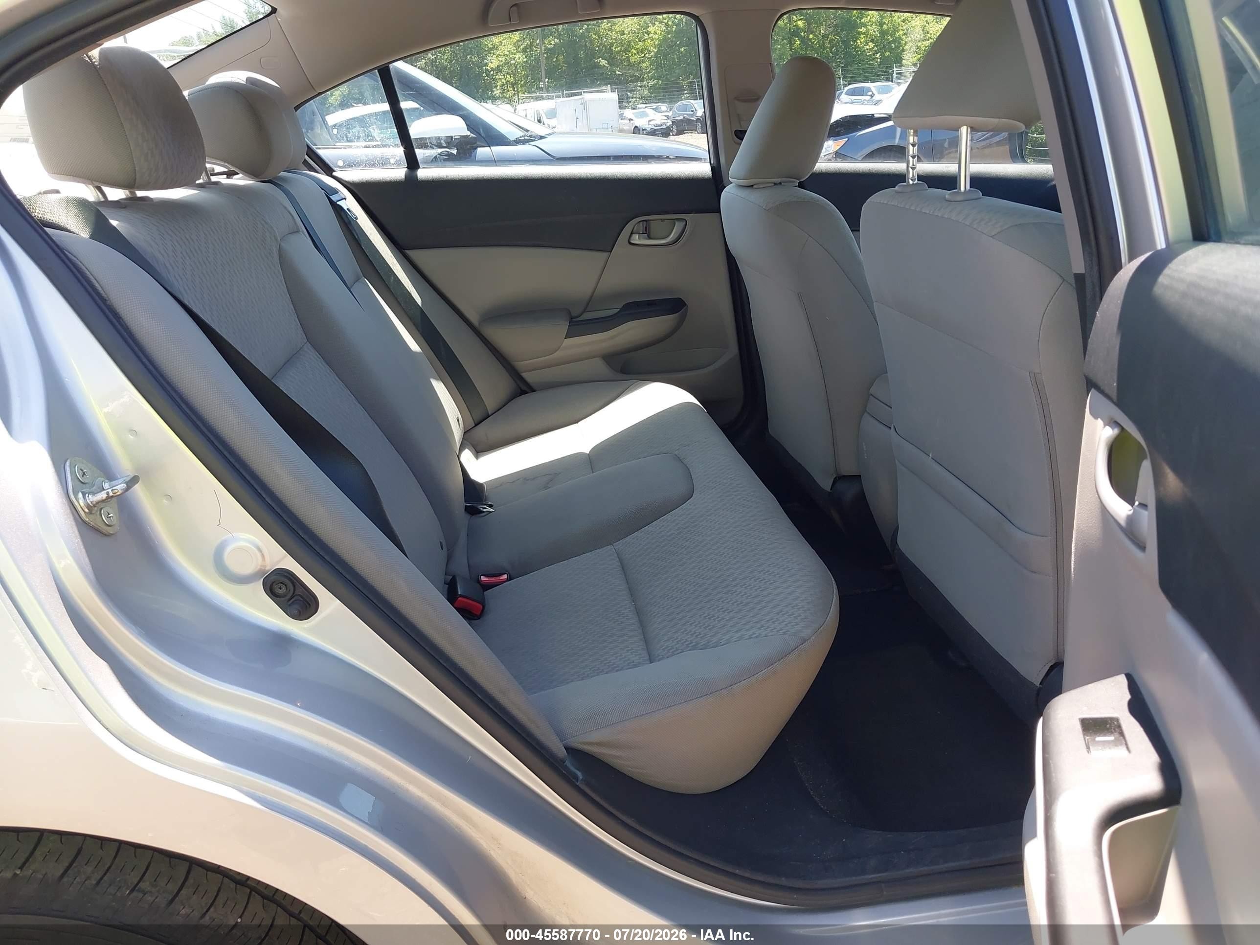 2015 Honda Civic Lx Silver vin: 19XFB2F5XFE115854
