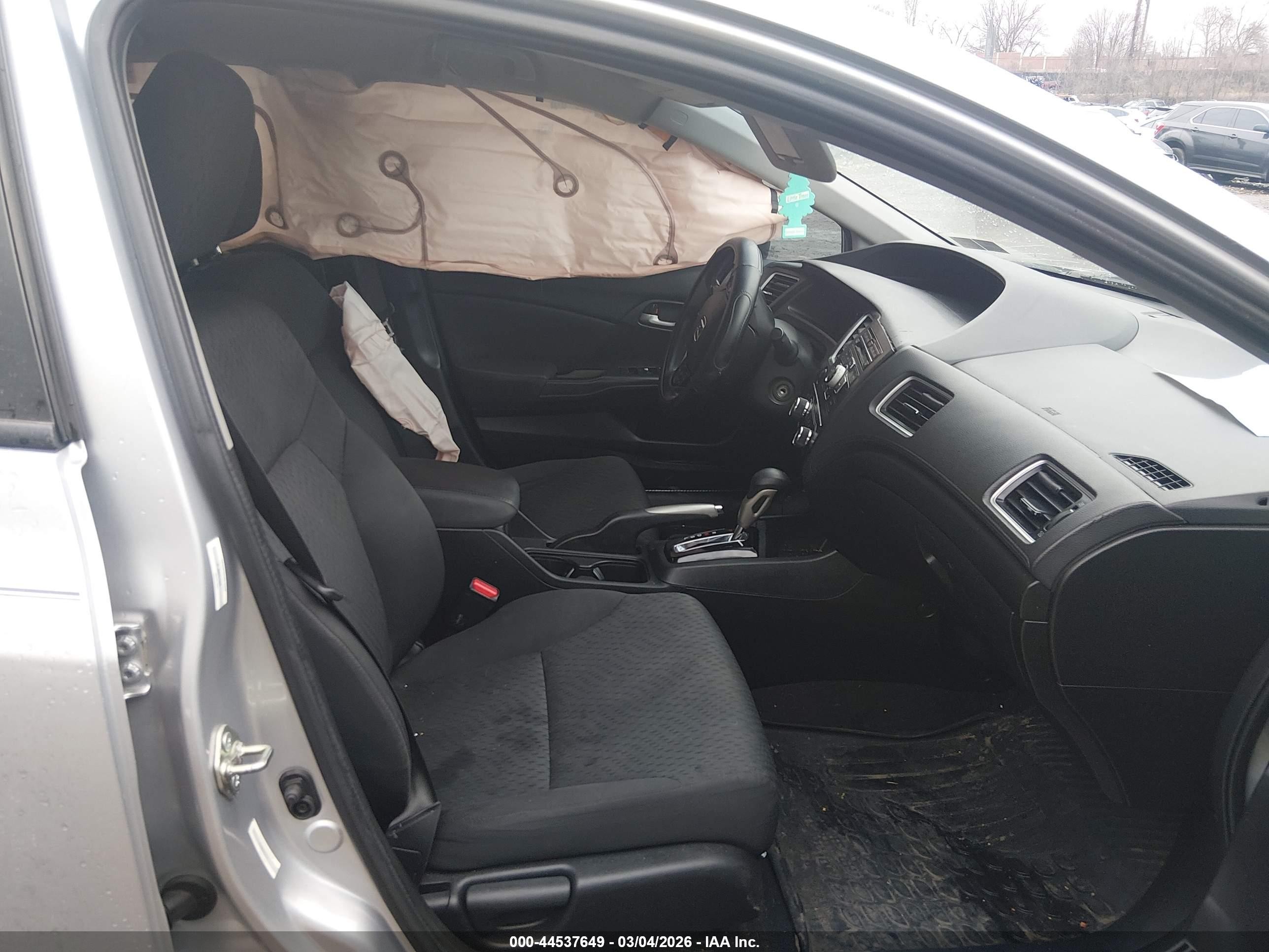 2015 Honda Civic Lx Silver vin: 19XFB2F5XFE232060