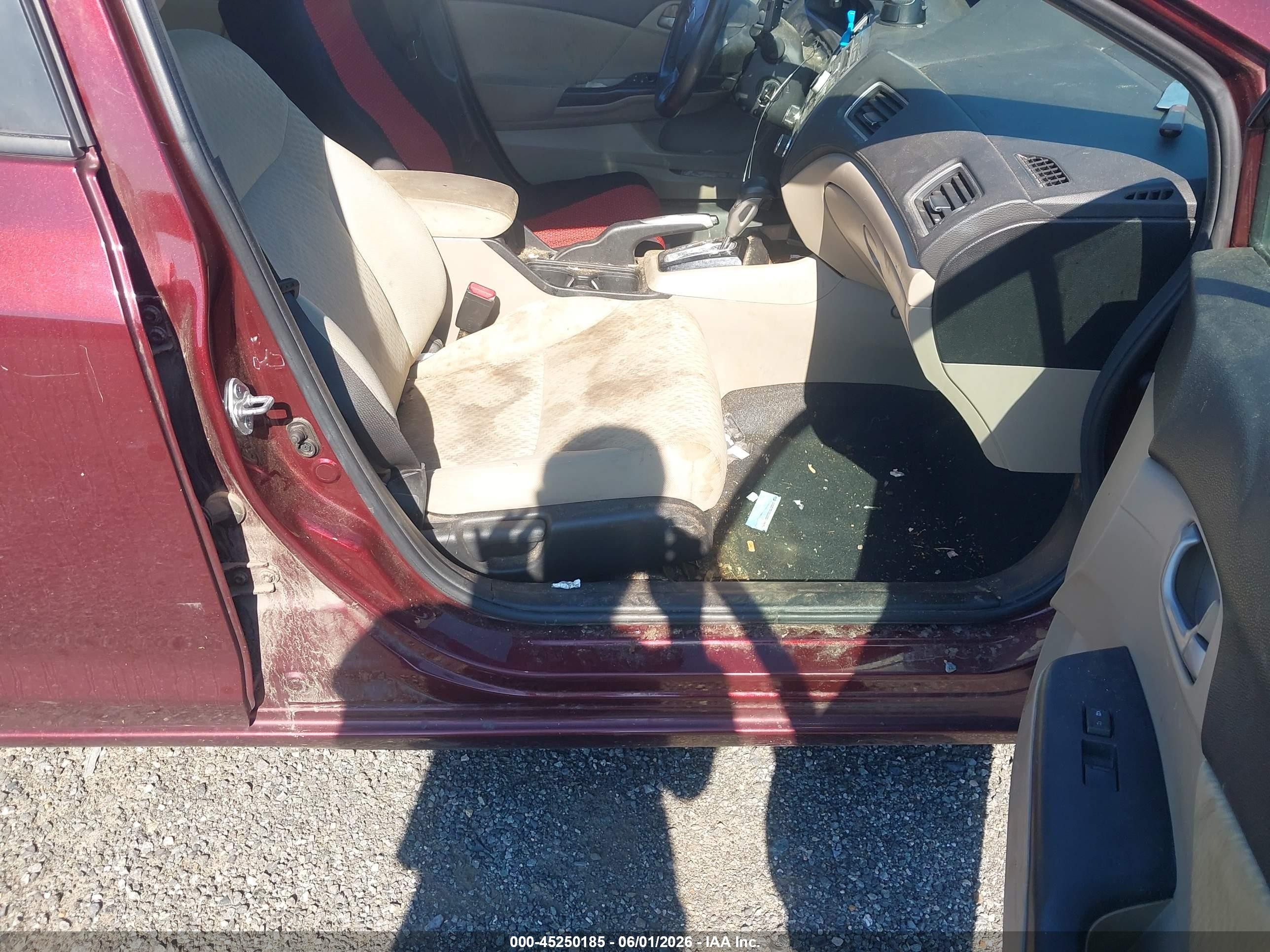 2015 Honda Civic Lx Burgundy vin: 19XFB2F5XFE268010