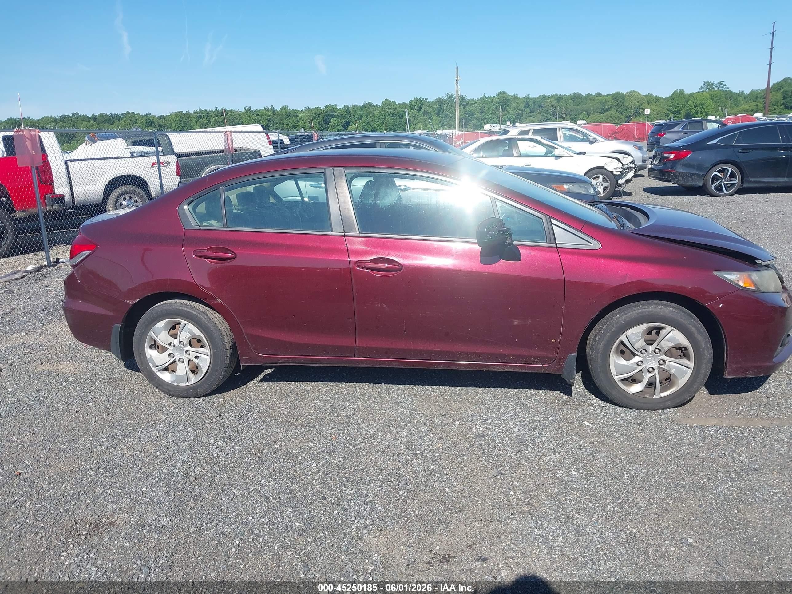 2015 Honda Civic Lx Burgundy vin: 19XFB2F5XFE268010