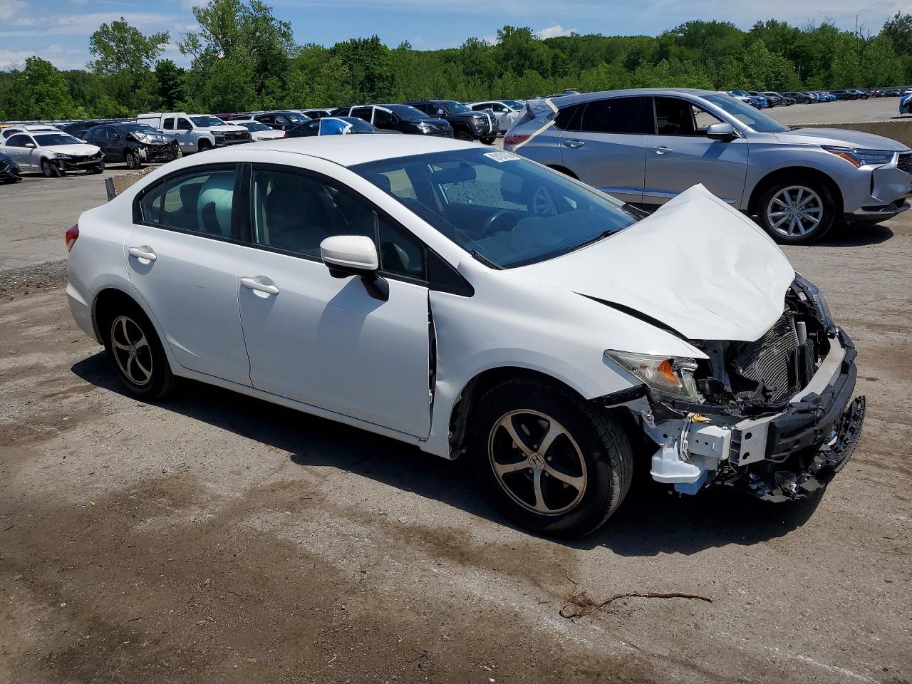 2015 Honda Civic Se Белый vin: 19XFB2F70FE286503