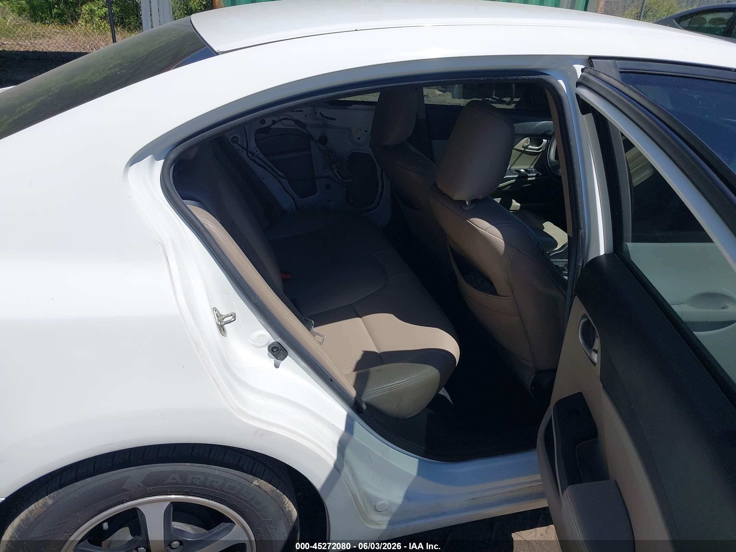 2015 Honda Civic Se Белый vin: 19XFB2F78FE703625