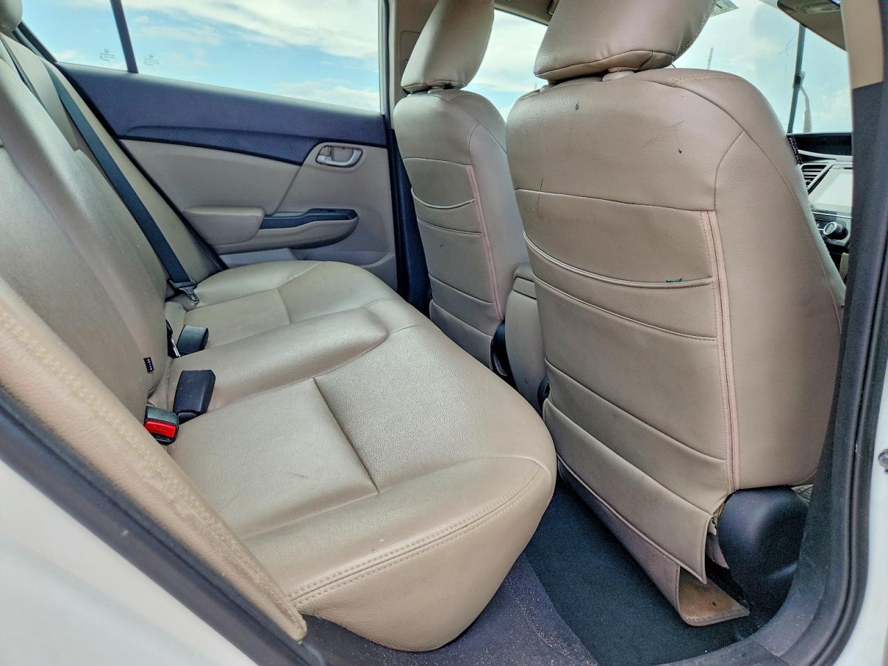 2015 Honda Civic Se Белый vin: 19XFB2F79FE117998