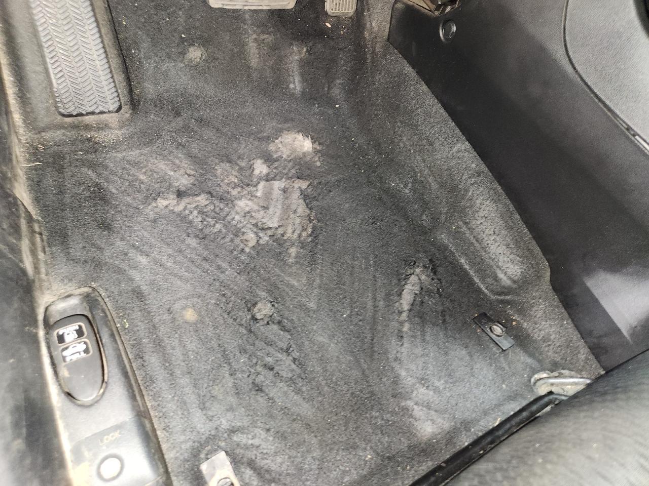 2015 Honda Civic Se Black vin: 19XFB2F79FE217437 Damage: Left Front Carpet, Worn, Replacement Required