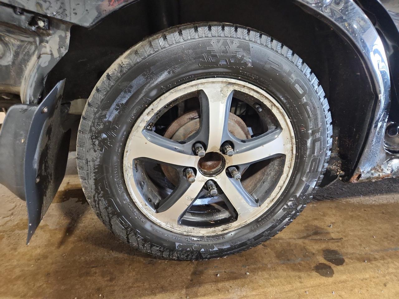 2015 Honda Civic Se Black vin: 19XFB2F79FE217437 Damage: Right Rear Wheel, Curb Rash, > 12 Inches