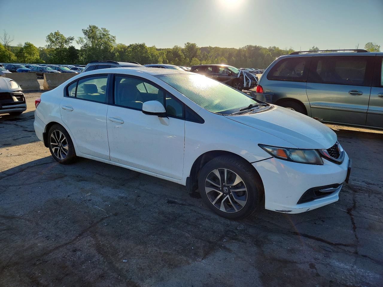 2013 Honda Civic Ex White vin: 19XFB2F80DE037835